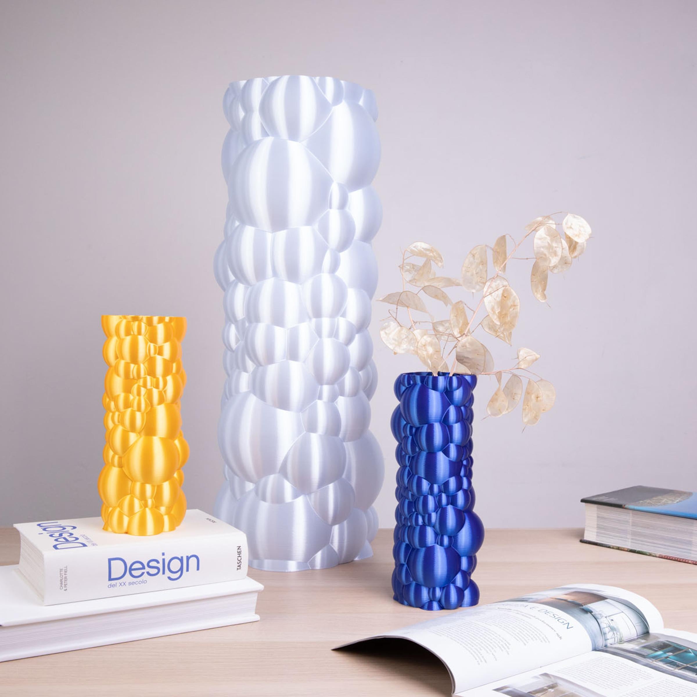 Zeus, White Contemporary Sustainable Vase-Sculpture 1