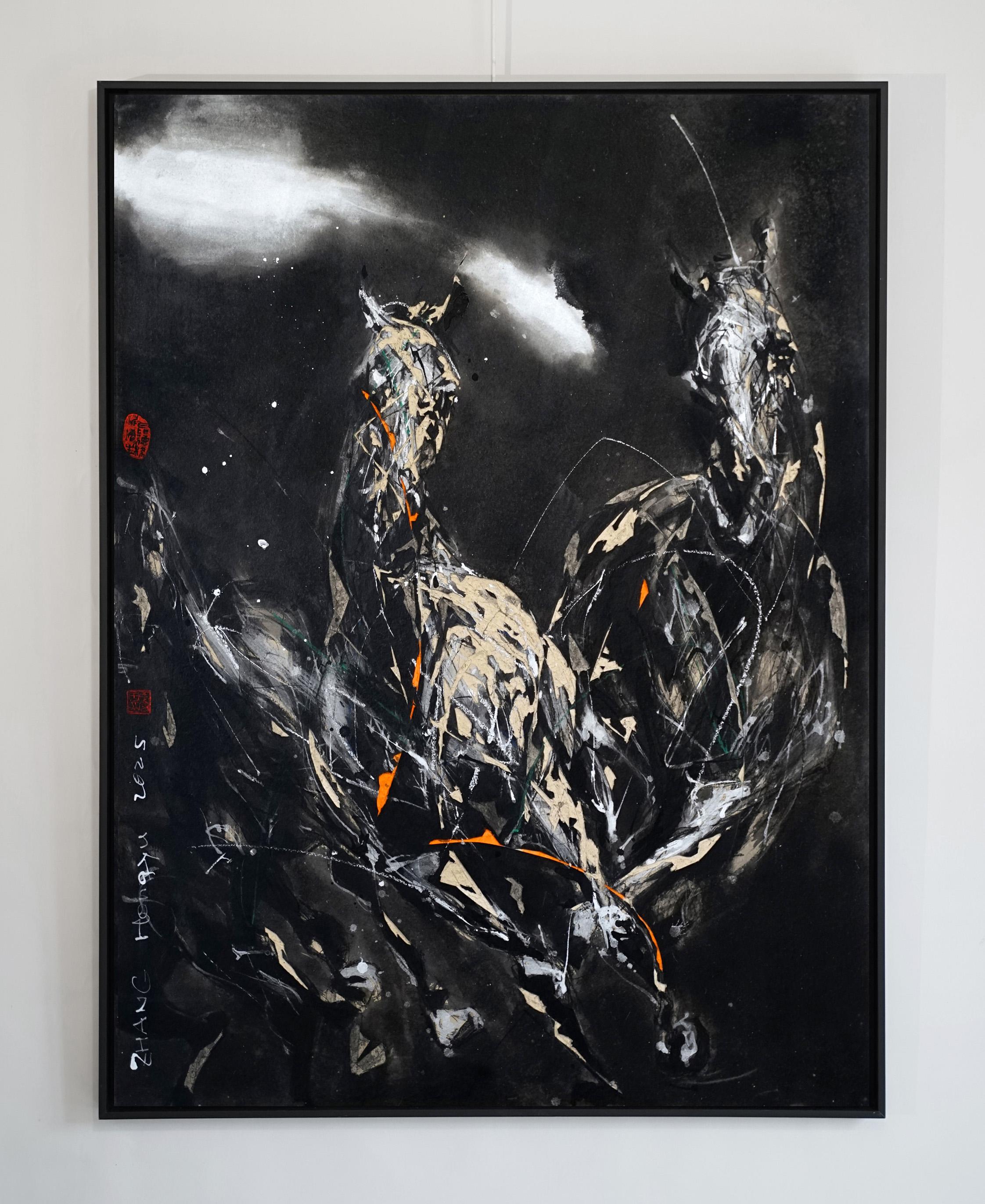 Nocturnal Melody 25 di Zhang Hongyu - pittura di animali, cavalli in corsa, buio in vendita 1