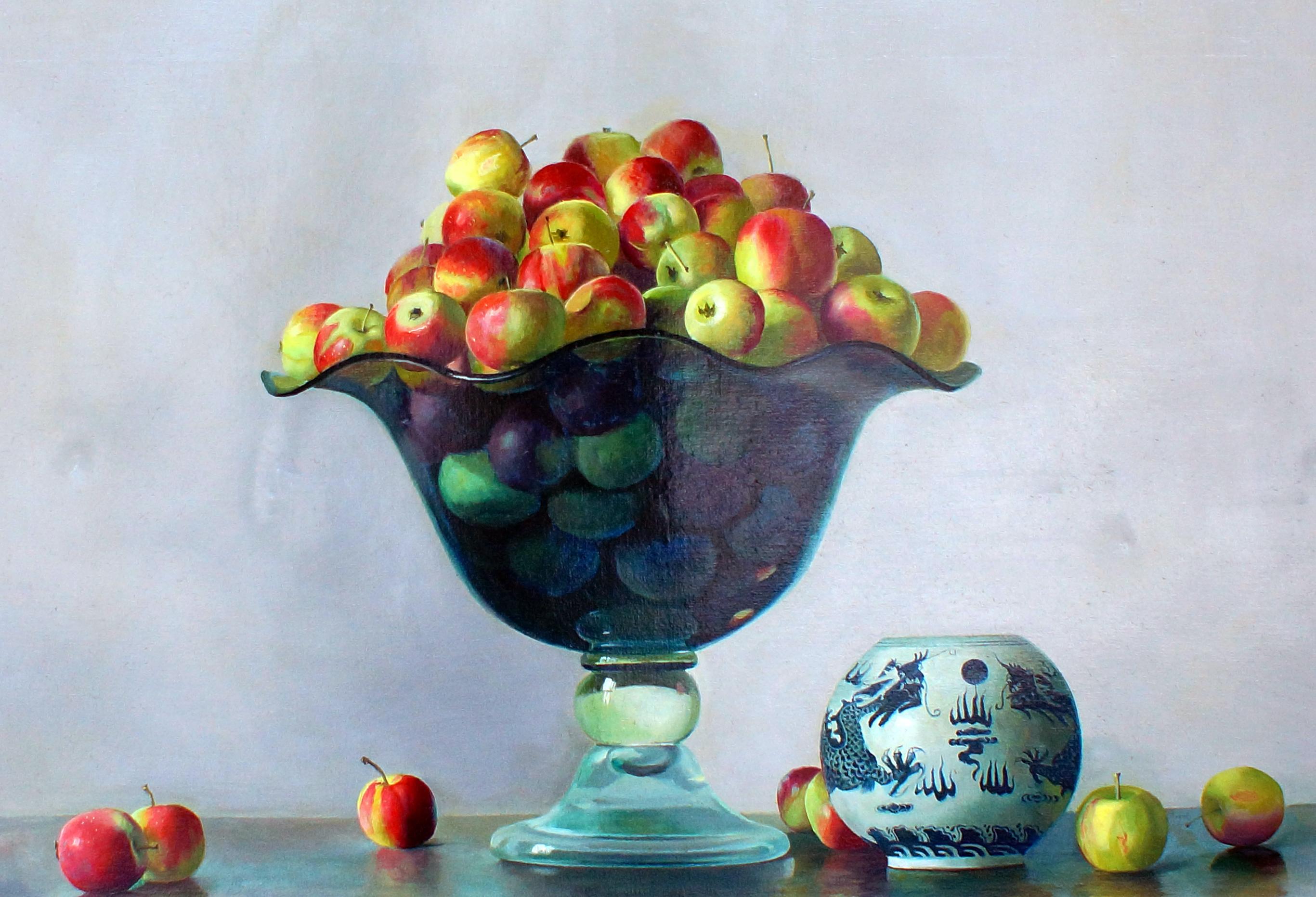 Crystal Vase with apples - Oil on Canvas - 2001 - Painting by Zhang Wei Guang