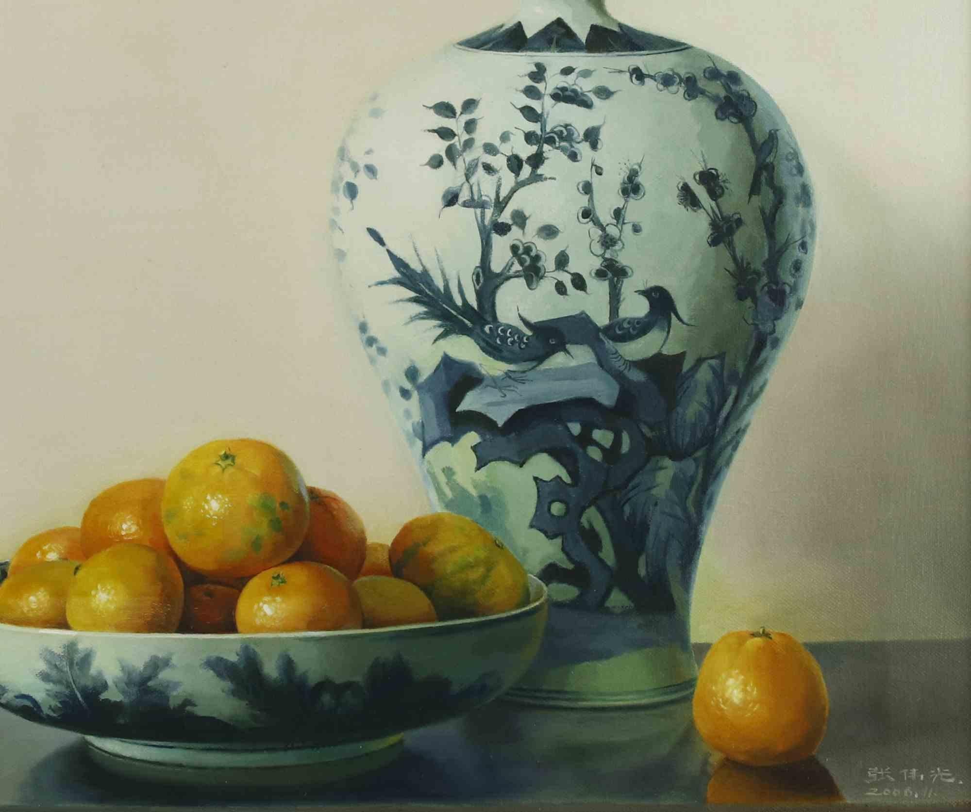 Oranges With Vase  is an original oil painting realized in 2006 by Zhang Wei Guang (Mirror).

Beautiful oil painting on canvas. 

Includes frame:  83 X 6 X 70  cm

Hand-signed and dated on the lower right corner.

Zhang Wei Guang , also called