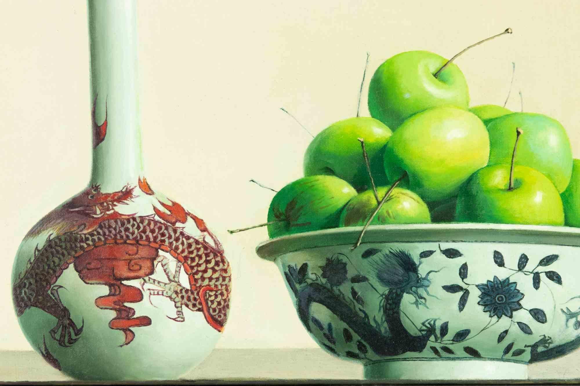 Stillleben mit Äpfeln und Flasche – Ölgemälde von Zhang Wei Guang – 2006 im Angebot 1