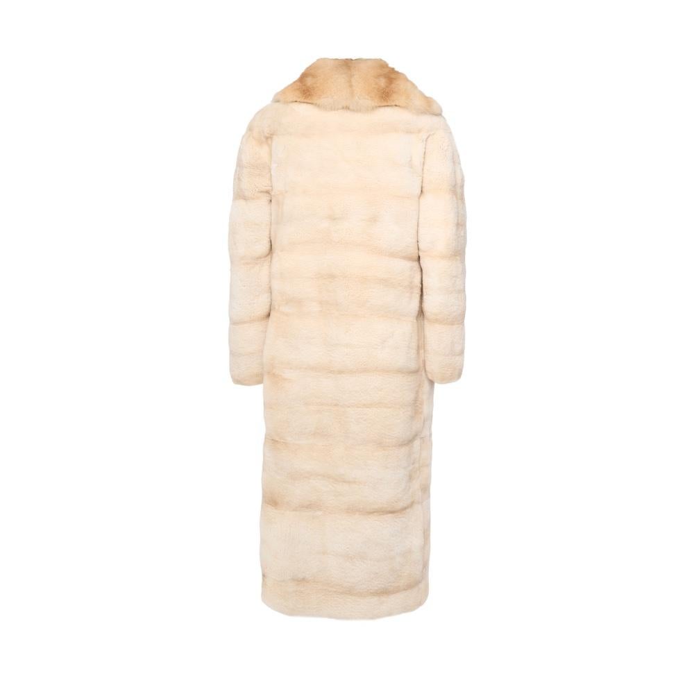 Beige Cappotto di pelliccia Zibeline e cappello di pelliccia abbinato in vendita