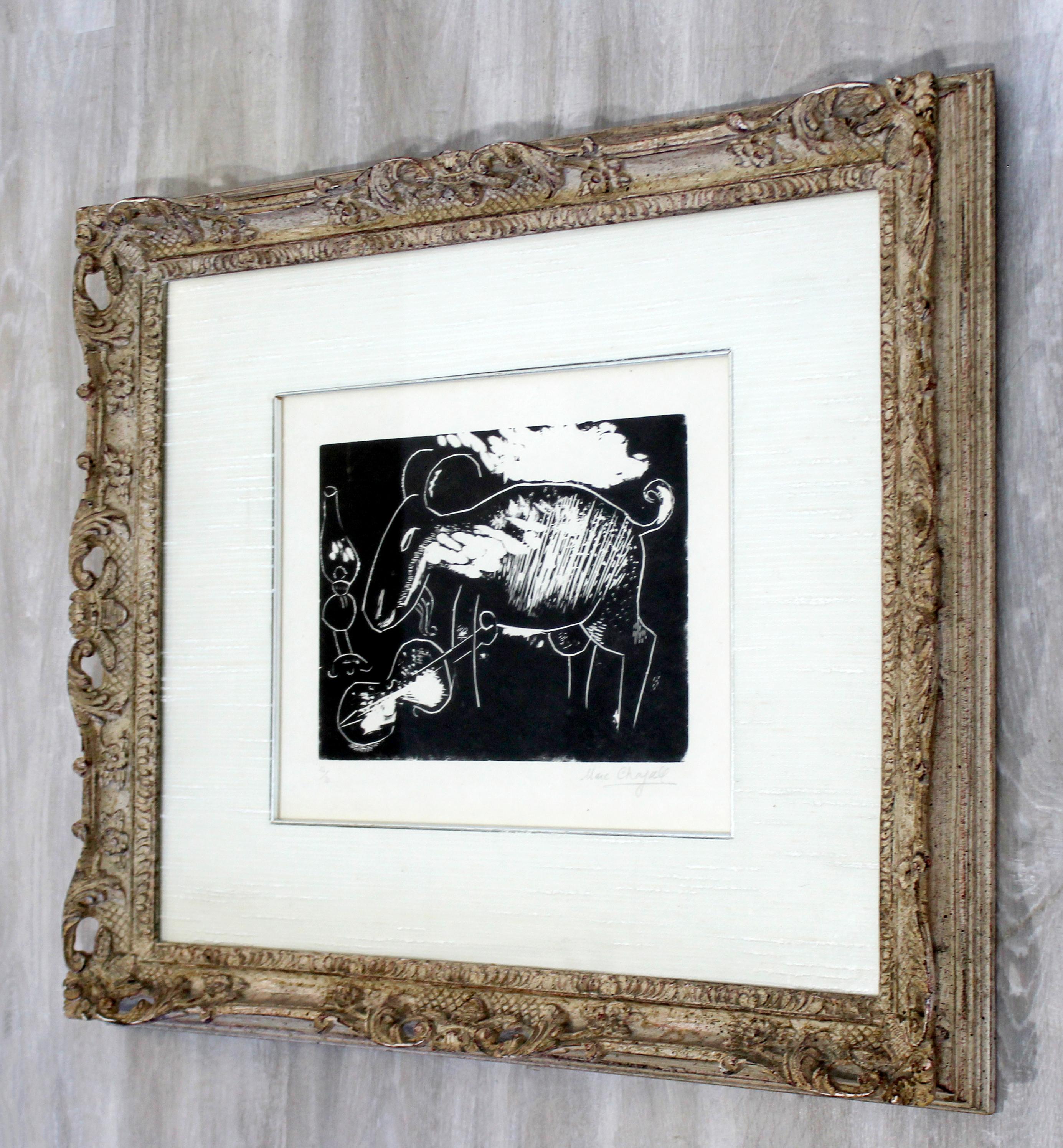 Début du 20ème siècle Ziege Mit Geige une gravure sur bois encadrée de Marc Chagall signée et numérotée 12/20 en vente