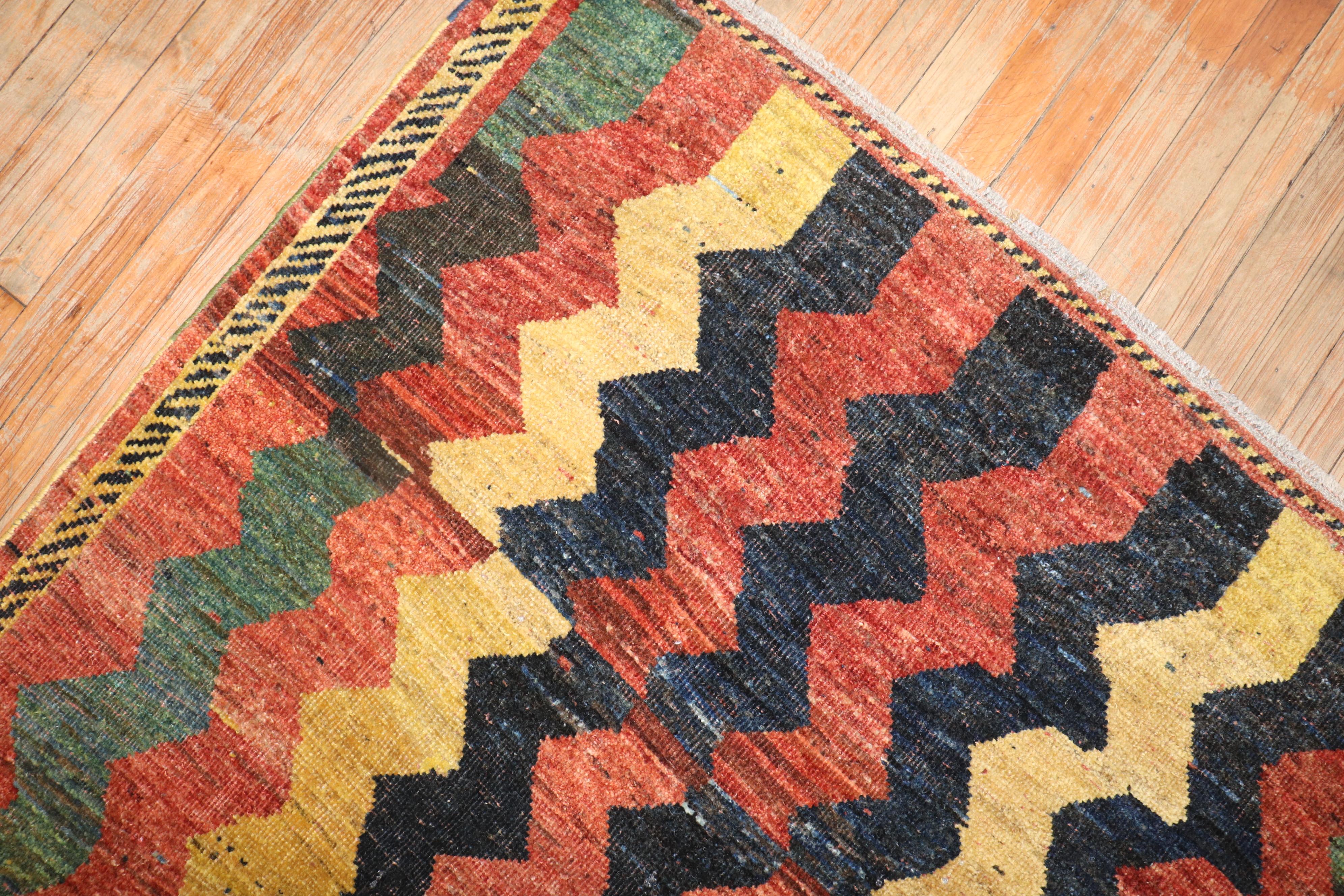 Persischer Gabbeh-Teppich des 20. Jahrhunderts von Zig Zag (Wolle) im Angebot