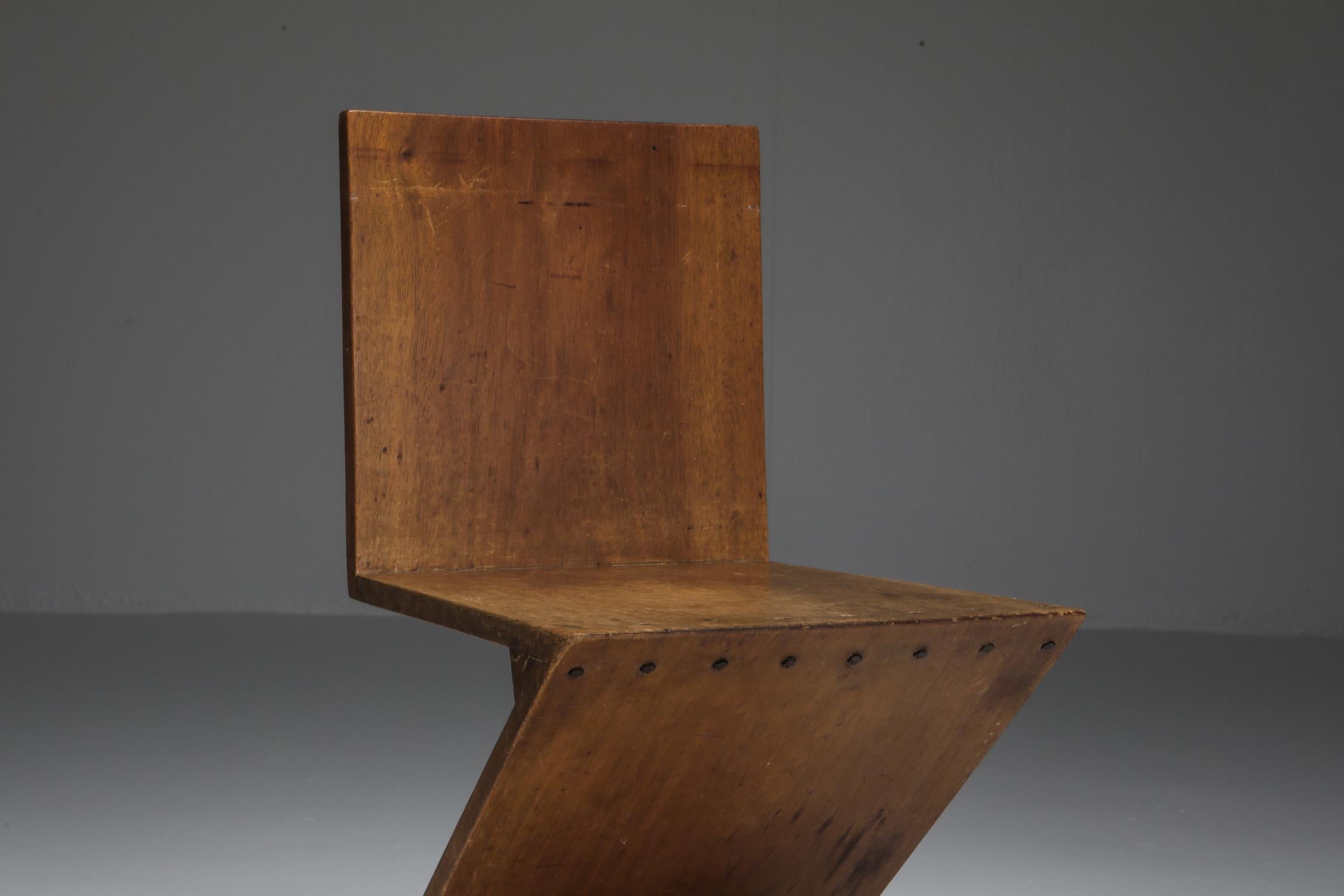 Zig-Zag Chair by G. Rietveld 2