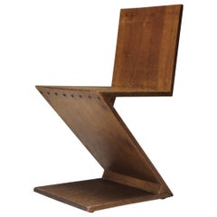 Vintage Zig-Zag Chair by G. Rietveld