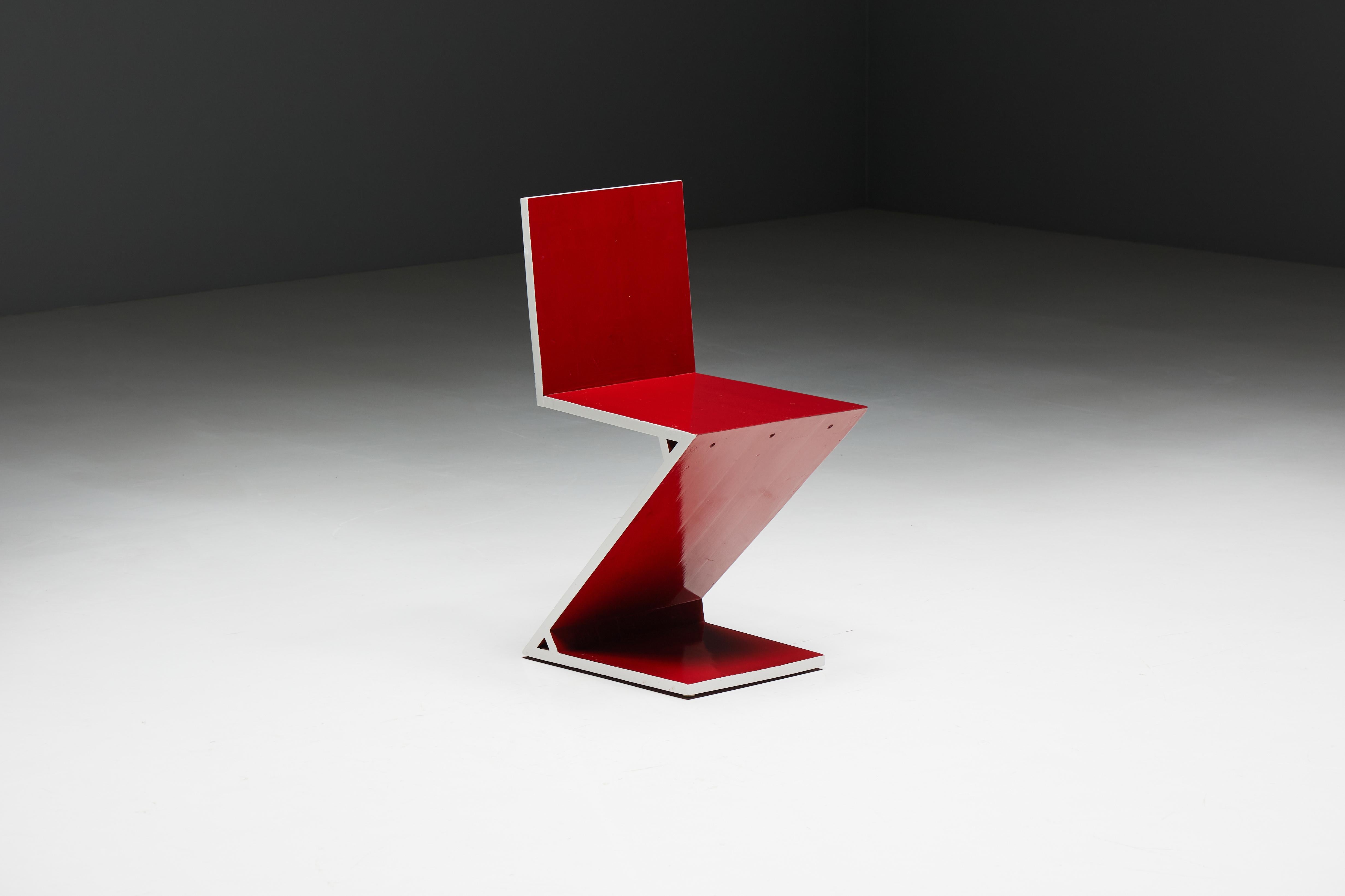 Zig Zag-Stuhl von Gerrit Rietveld für Cassina, 1970er Jahre (Moderne der Mitte des Jahrhunderts) im Angebot