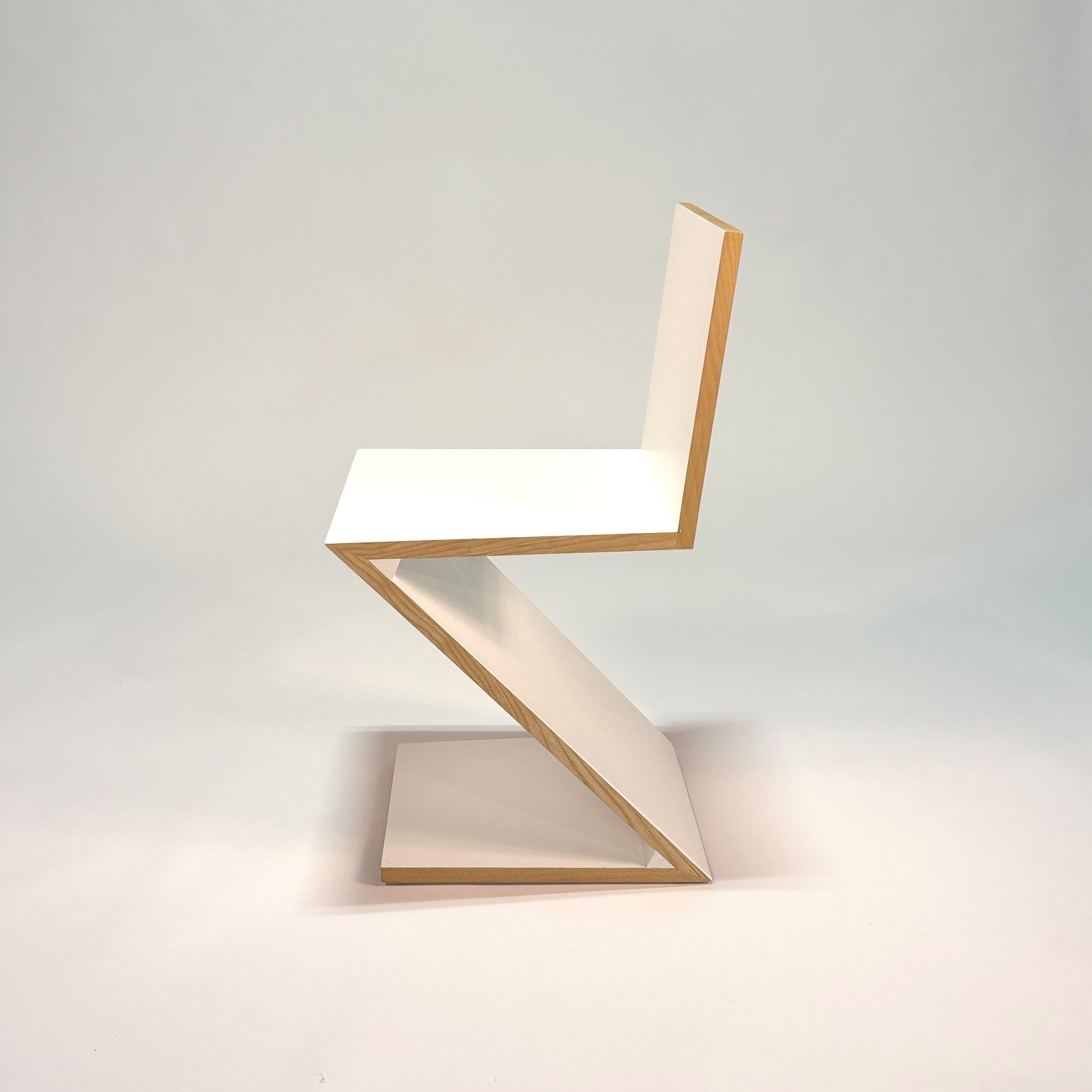 Zig Zag Chair by Gerrit Thomas Rietveld In condizioni buone in vendita a Doral, FL