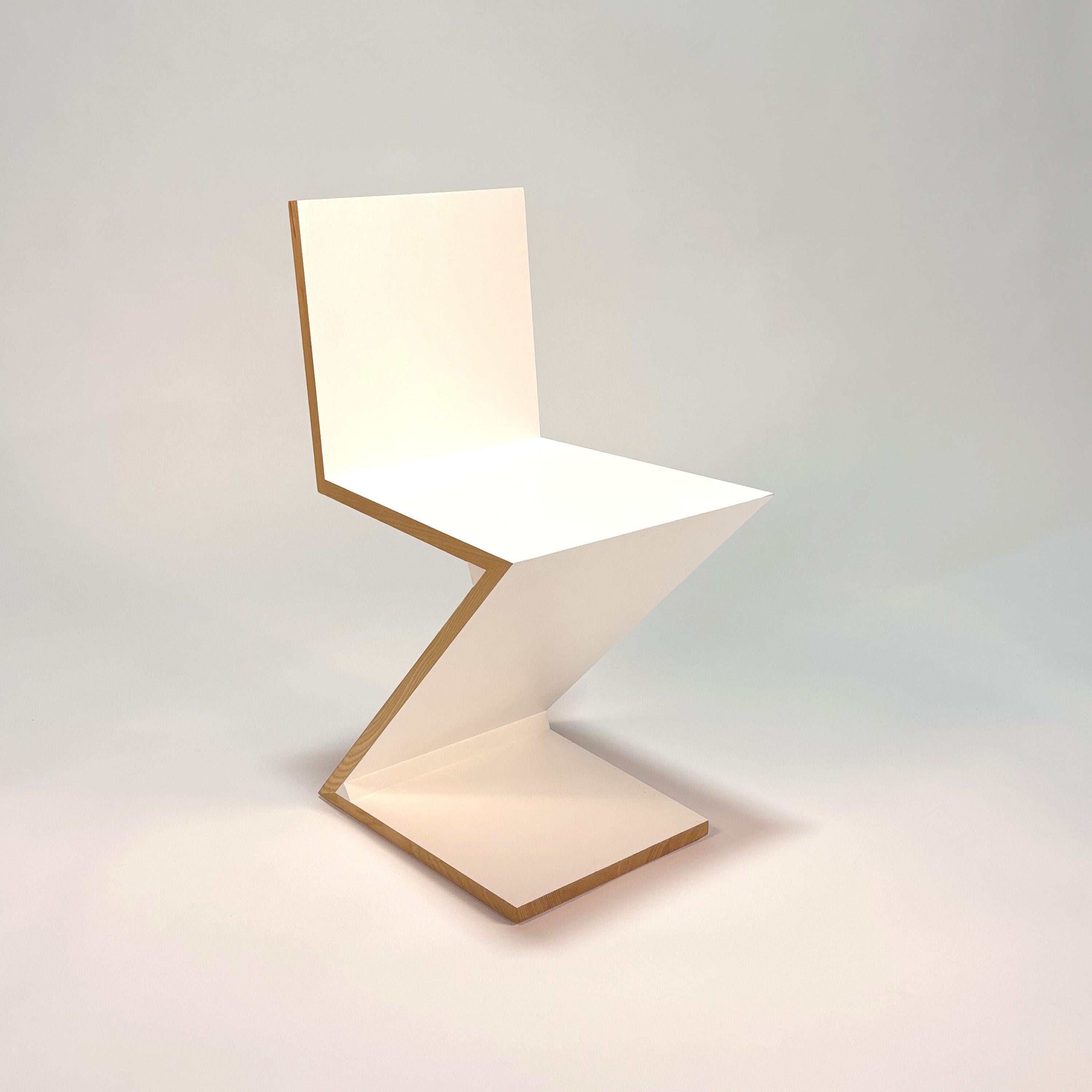 Zig Zag Chair by Gerrit Thomas Rietveld in vendita 3