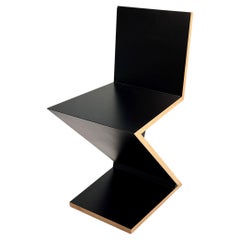 Zig Zag Chair by Gerrit Thomas Rietveld