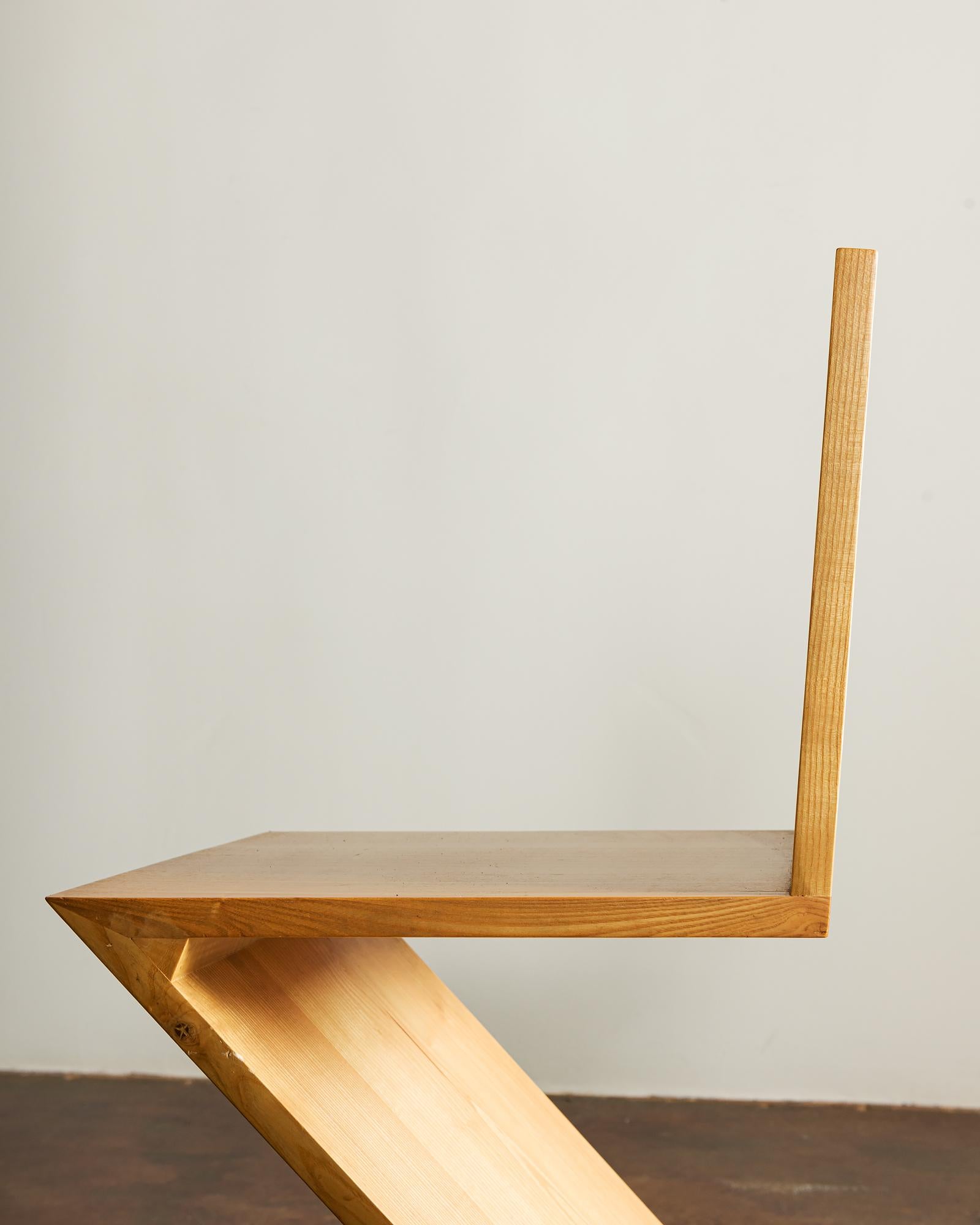 Post-Modern Gerrit Rietveld Zig Zag Chair for Cassina, 1980s