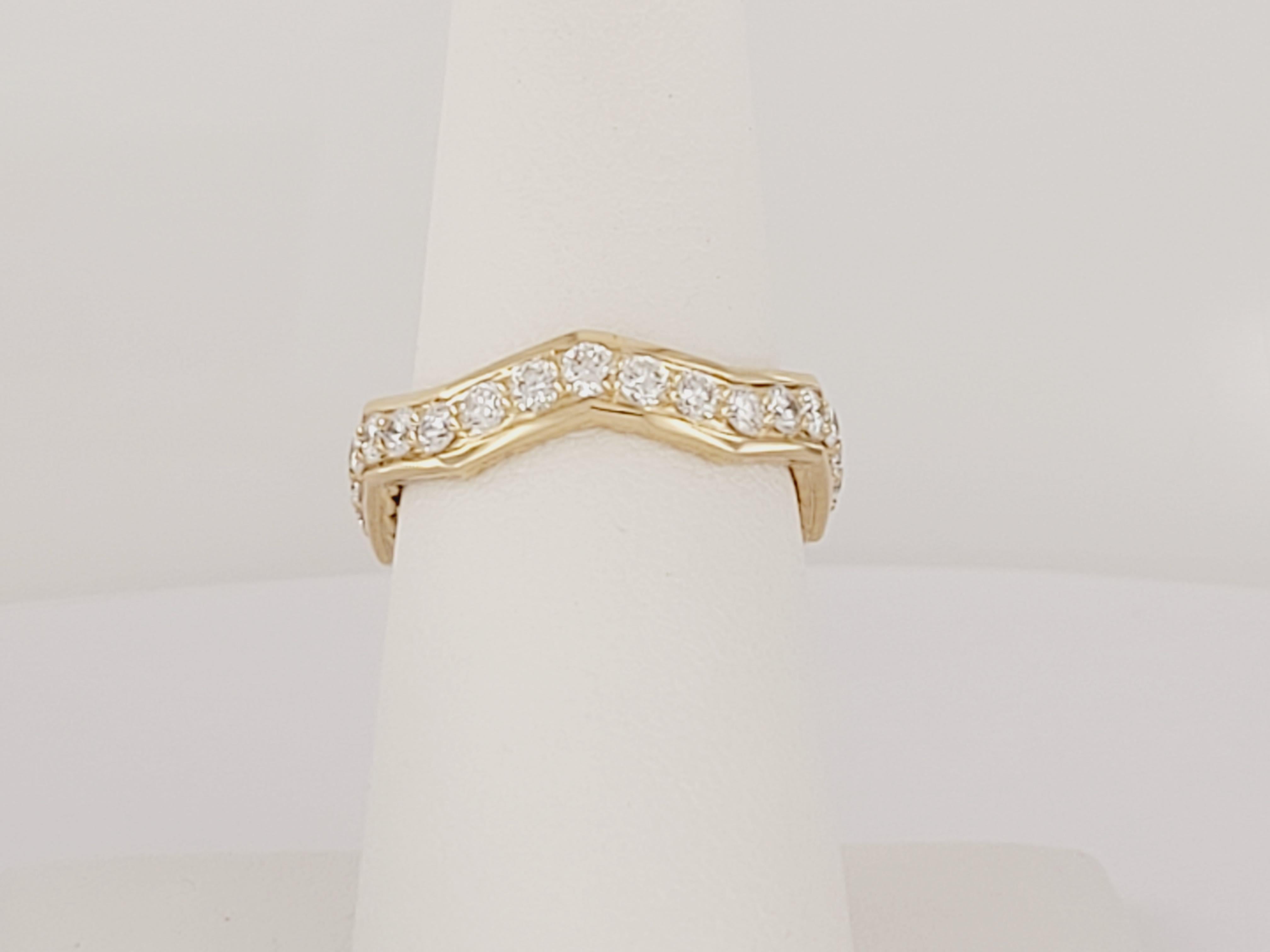 Zig Zag Stax Ring 18K Yellow Gold with Diamonds, 5mm In New Condition For Sale In New York, NY