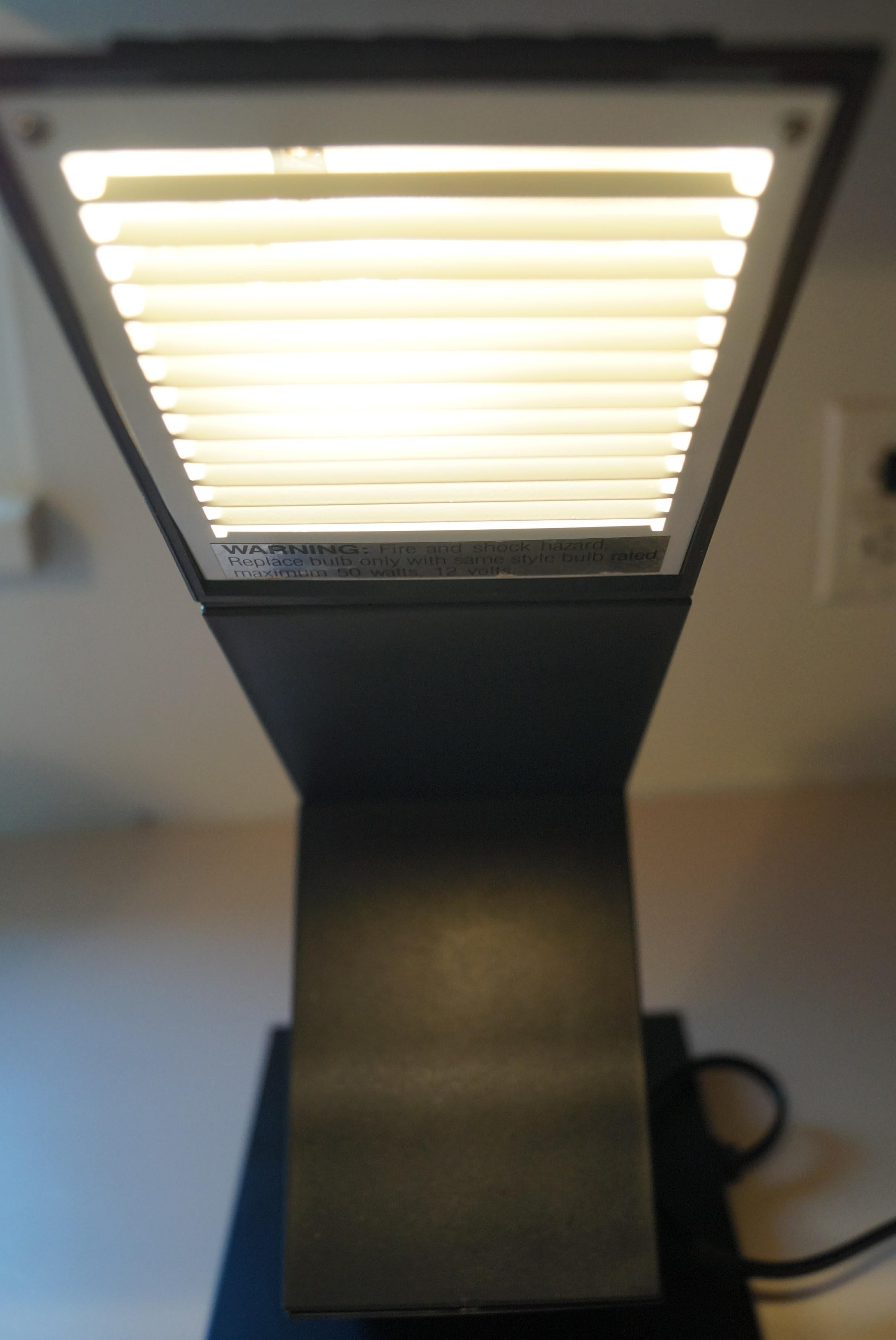 Zig Zag Table Desk Lamp by  Shui L. D. Chan Mid Century Modern Z Lite Rubic Cube For Sale 3