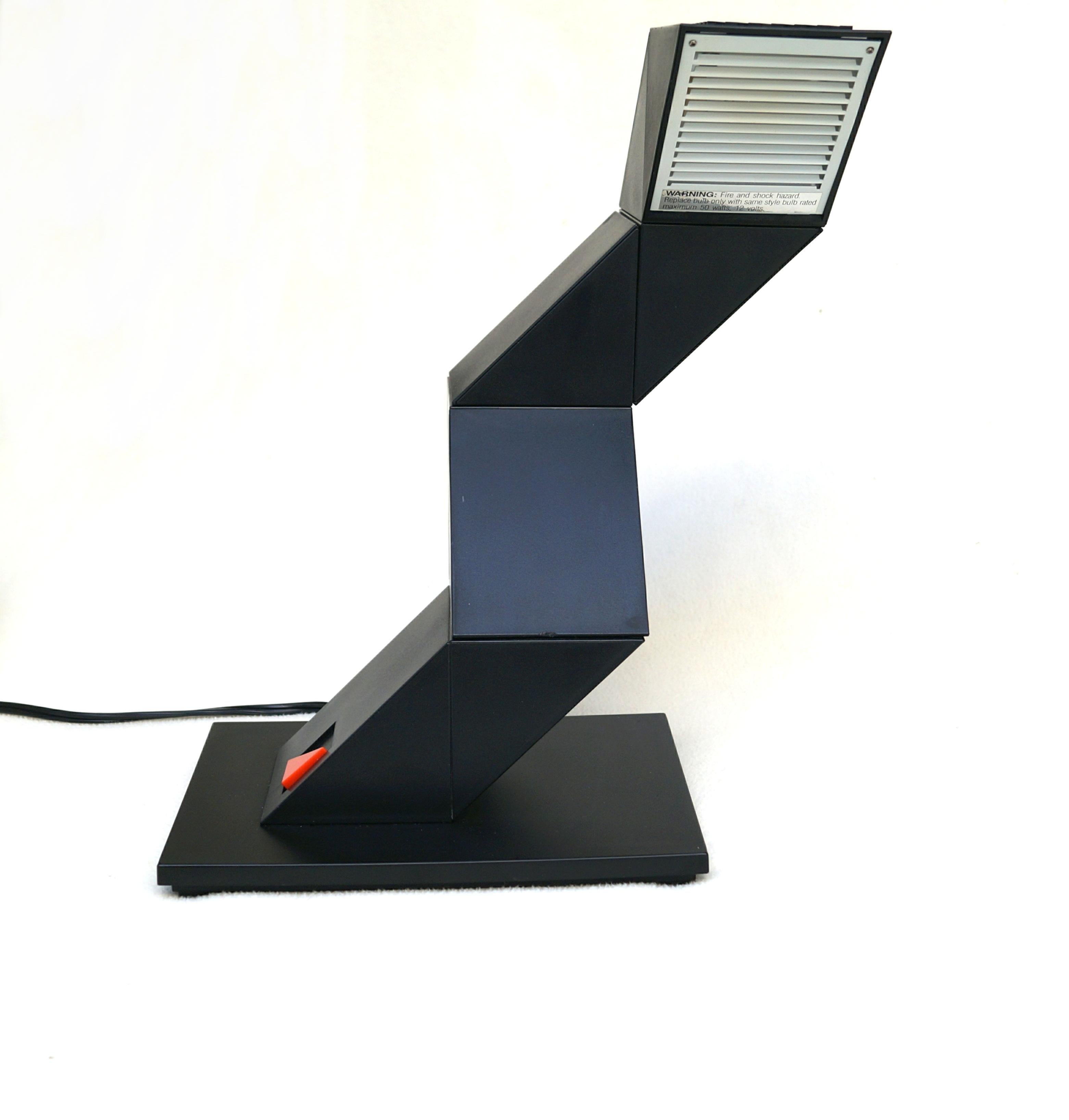 Late 20th Century Zig Zag Table Desk Lamp by  Shui L. D. Chan Mid Century Modern Z Lite Rubic Cube For Sale