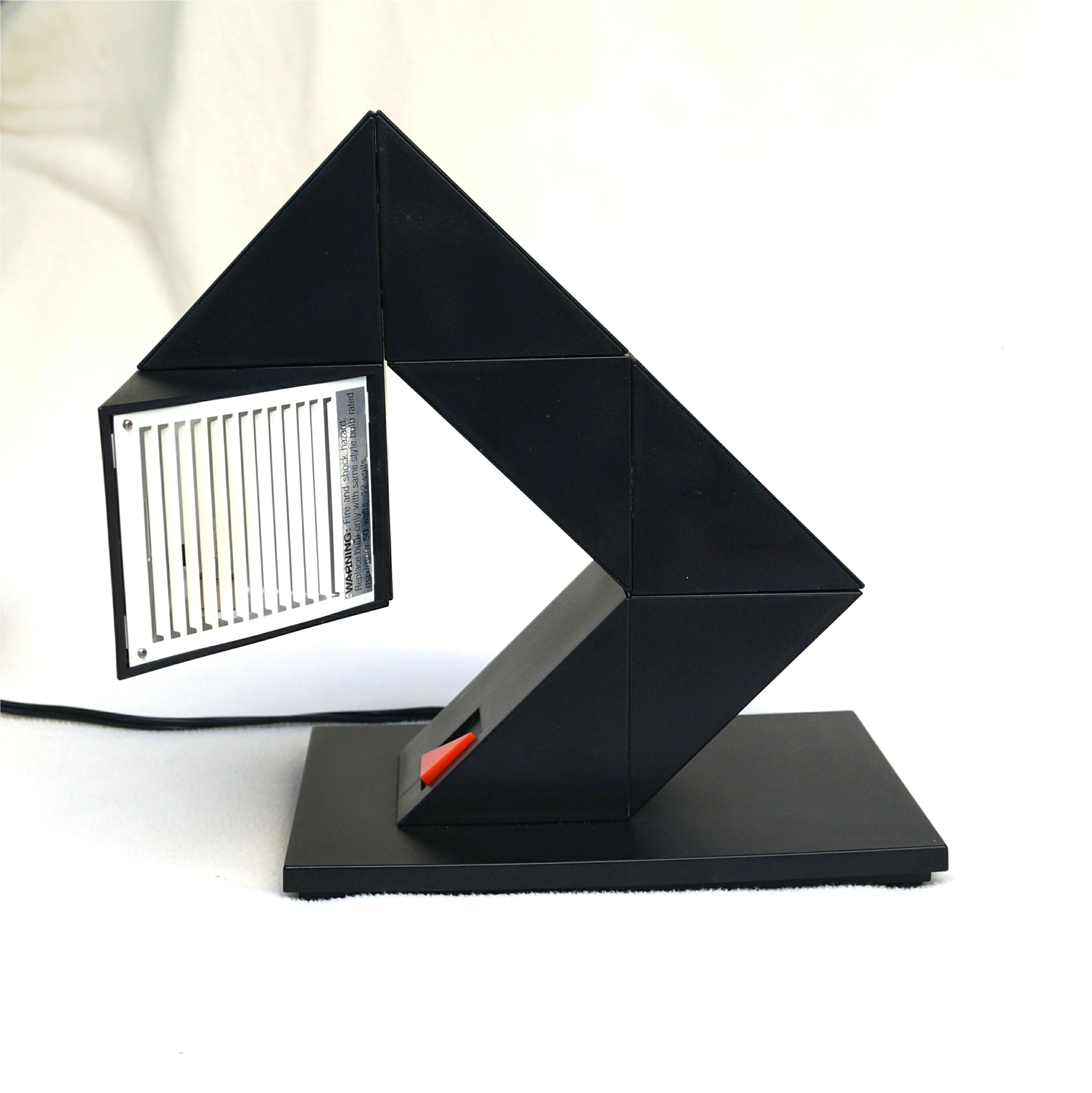 Metal Zig Zag Table Desk Lamp by  Shui L. D. Chan Mid Century Modern Z Lite Rubic Cube For Sale