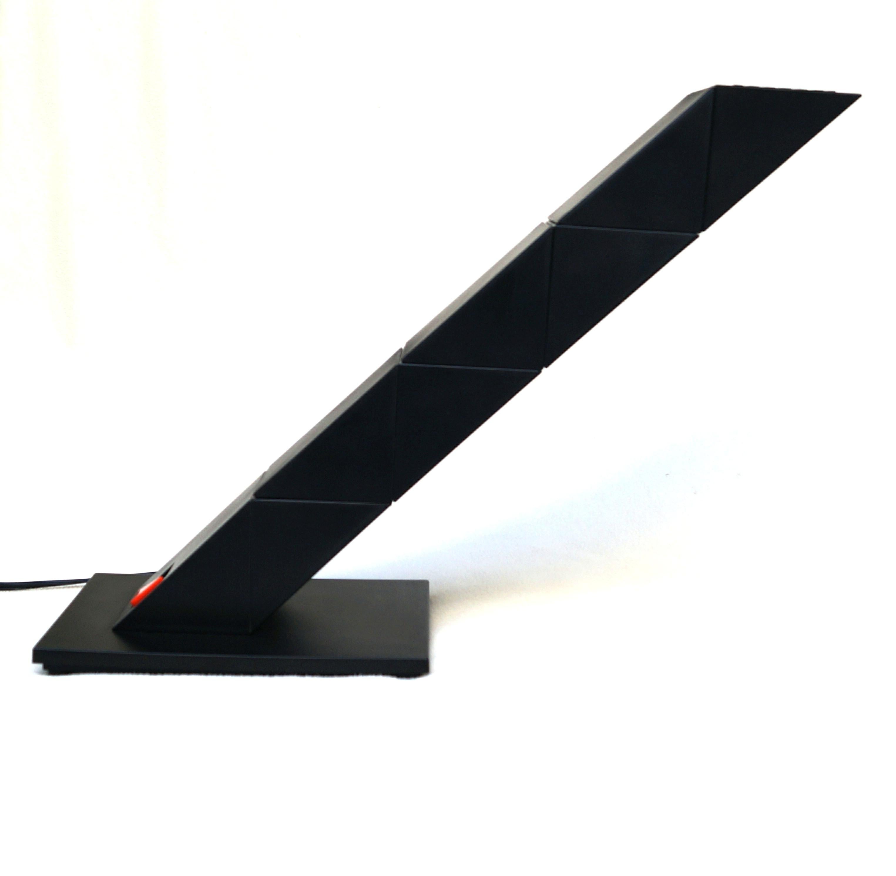 Zig Zag Table Desk Lamp by  Shui L. D. Chan Mid Century Modern Z Lite Rubic Cube For Sale 1