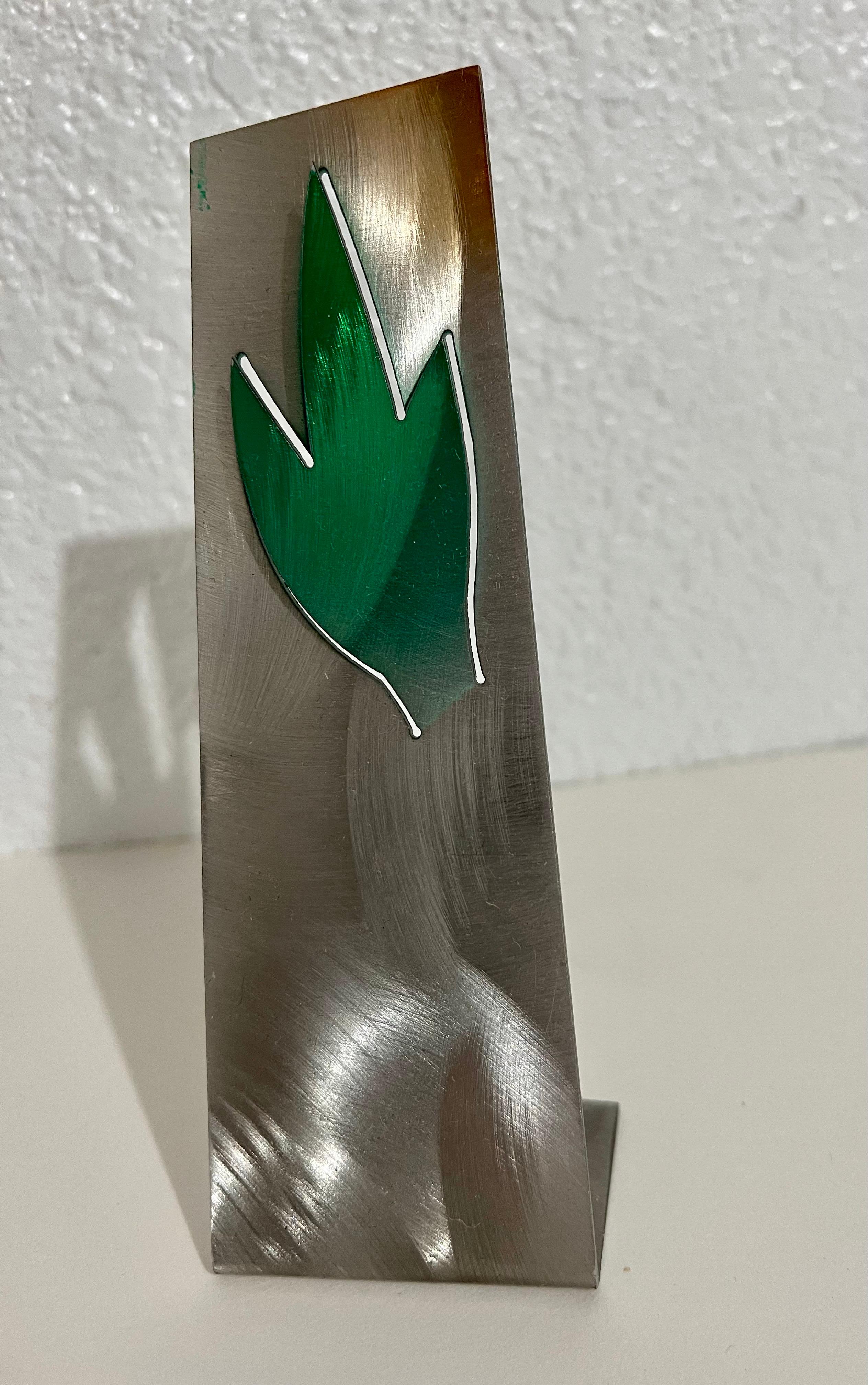 Escultura israelí contemporánea abstracta geométrica pintada y agujereada Zigi Ben Haim en venta 1