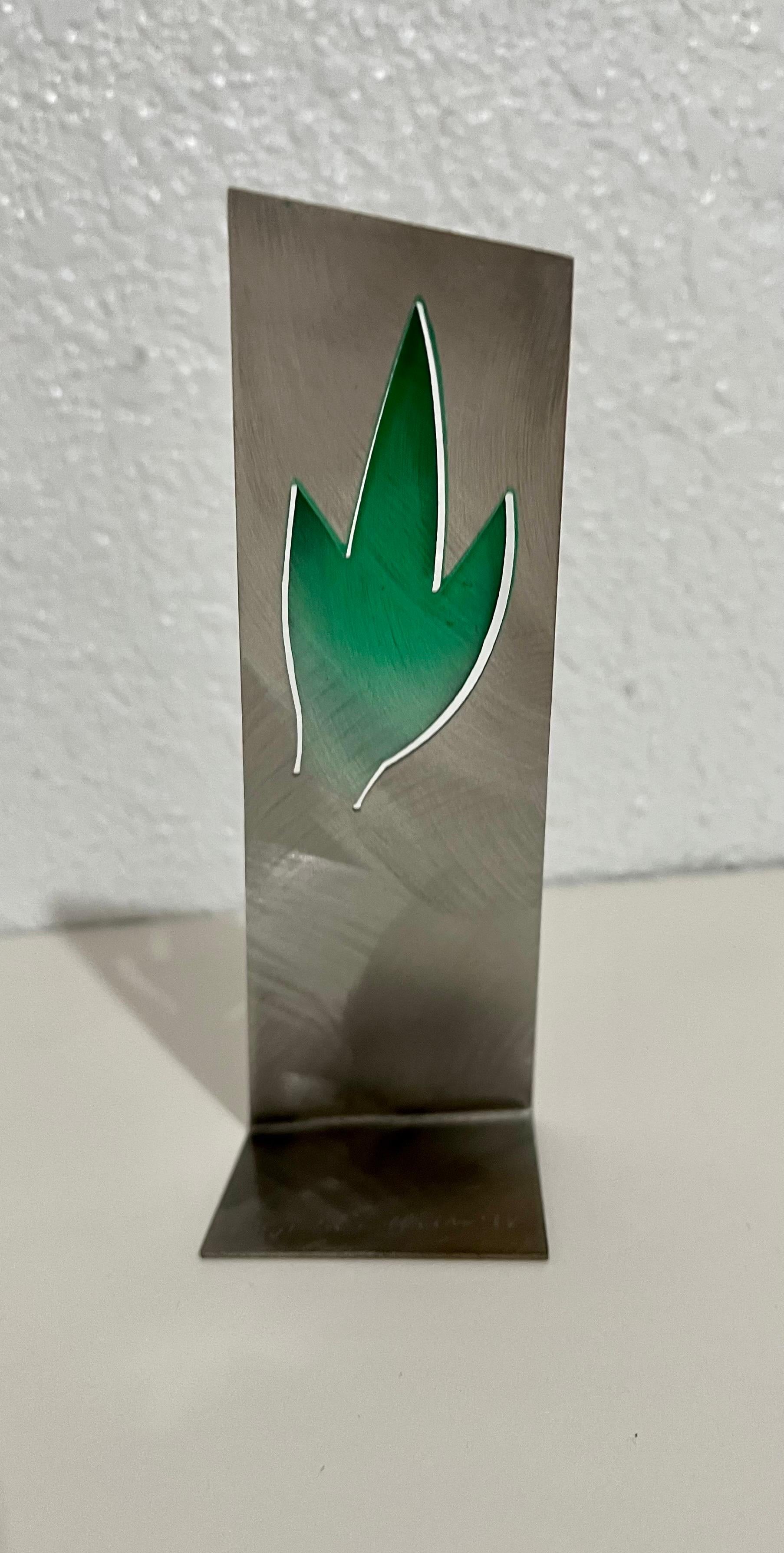 Escultura israelí contemporánea abstracta geométrica pintada y agujereada Zigi Ben Haim en venta 3