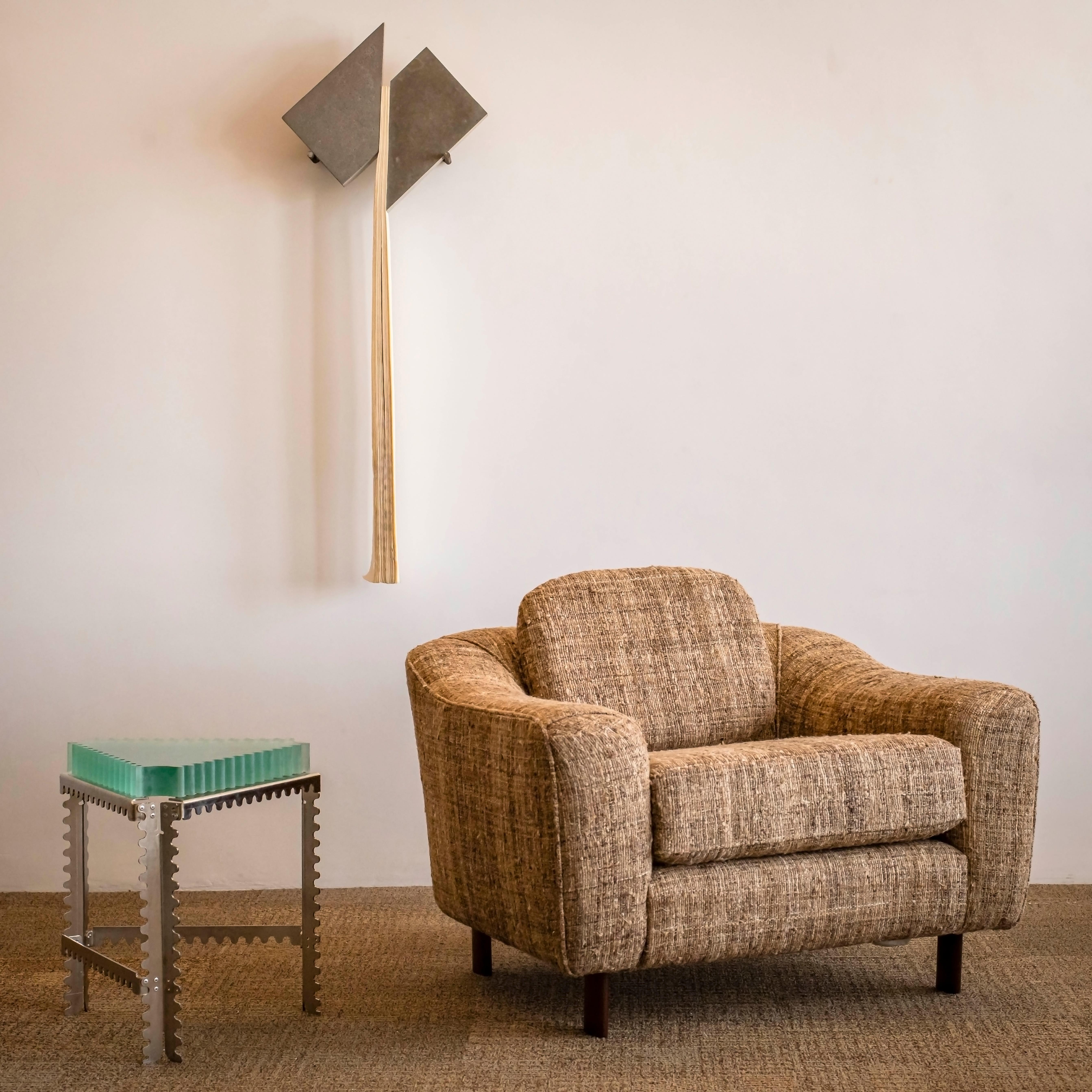 Brazilian Zigue-Vague Triangular Side Table (Low) For Sale