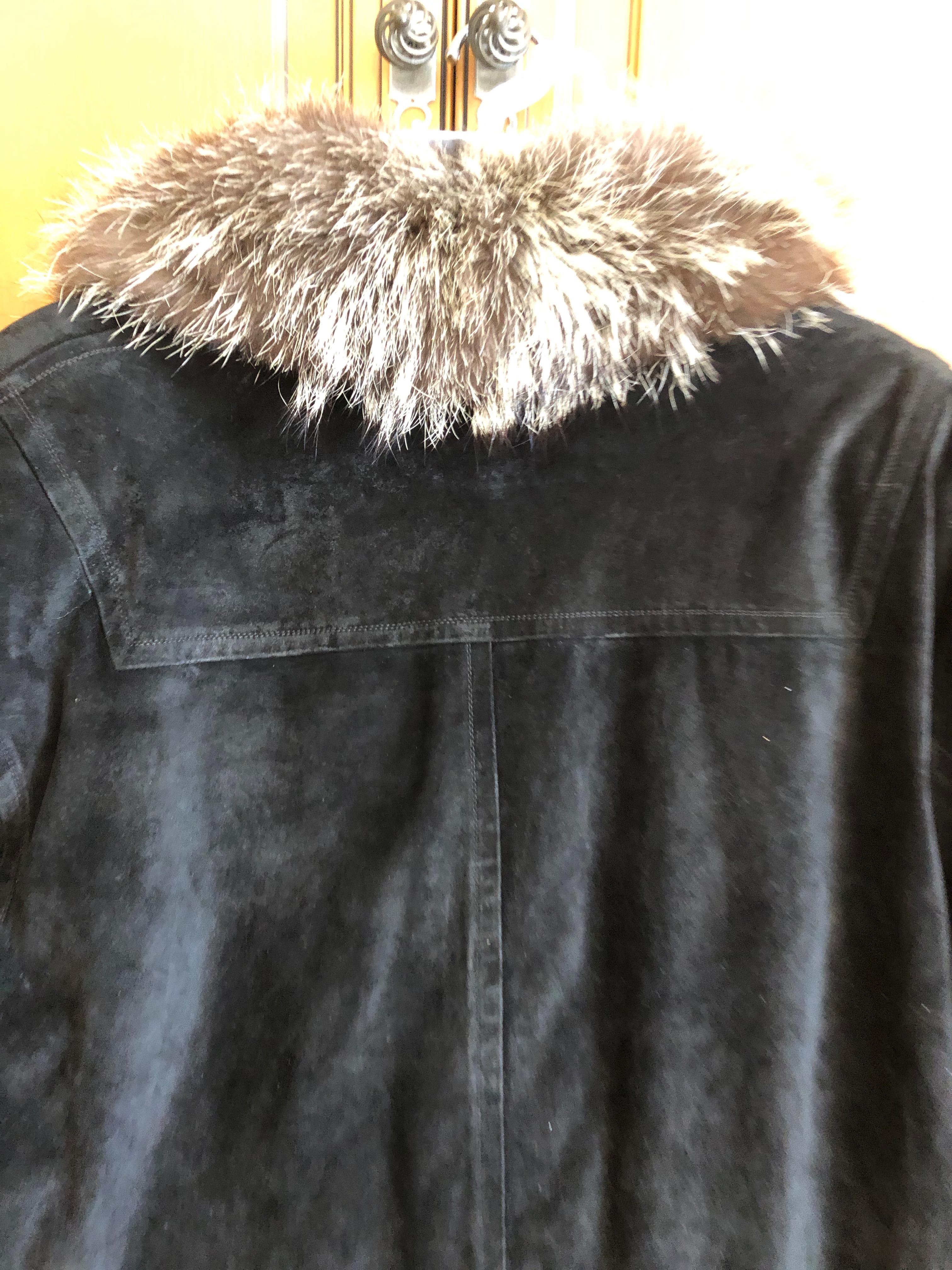 Zilli France Fur Lined Black Suede Toggle Coat with Wide Fox Collar For Sale 3