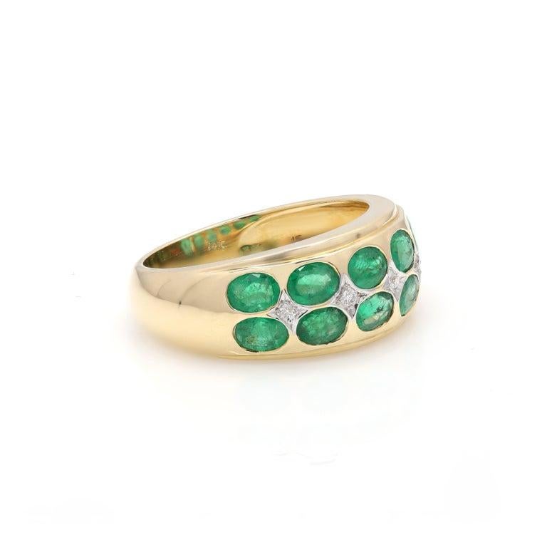 For Sale:  Zimbabwe Emerald Diamond Wedding Unisex Band Ring in 14k Solid Yellow Gold 5
