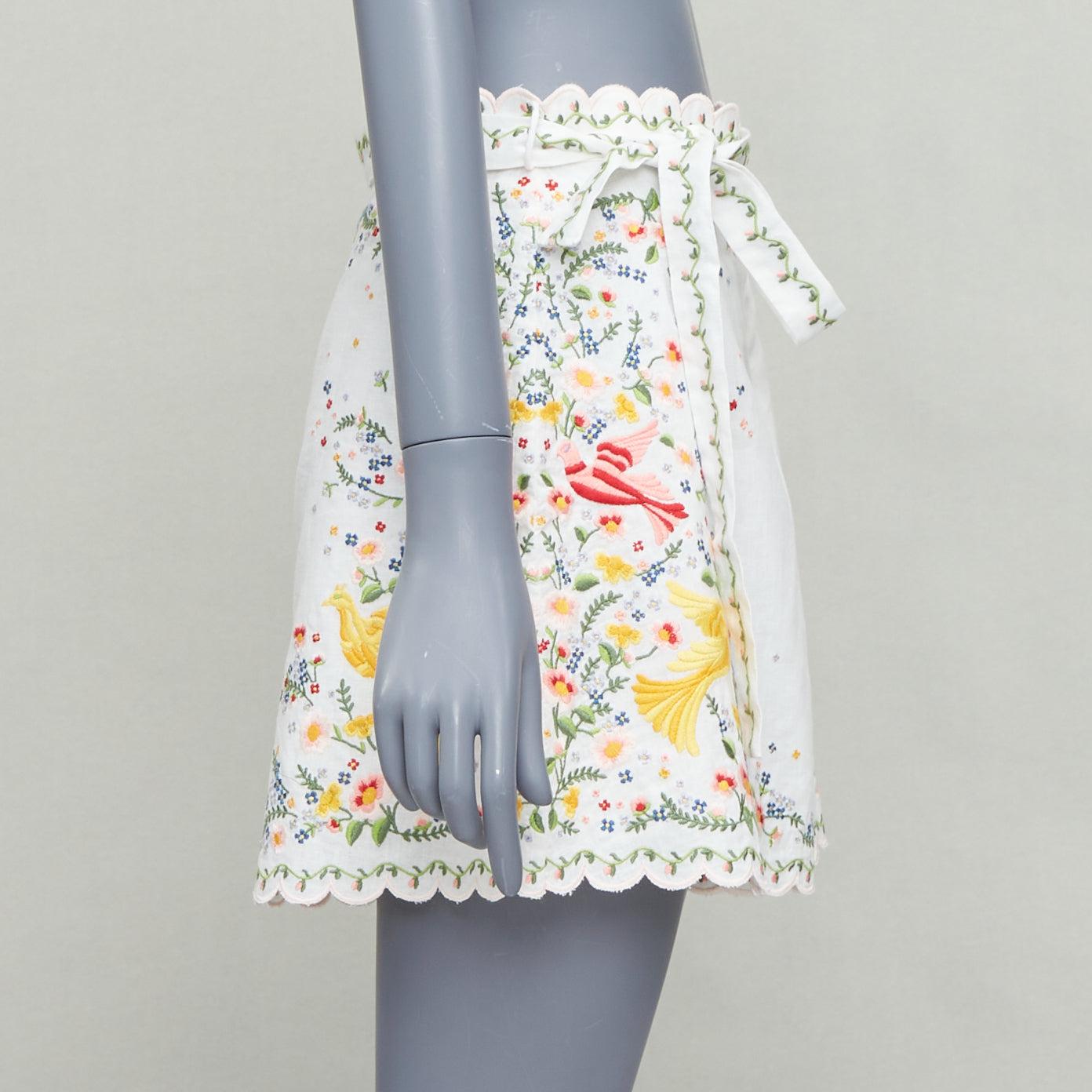 ZIMMERMANN Carnaby white linen cotton phoenix embroidery scallop shorts US2 S2 In Fair Condition For Sale In Hong Kong, NT