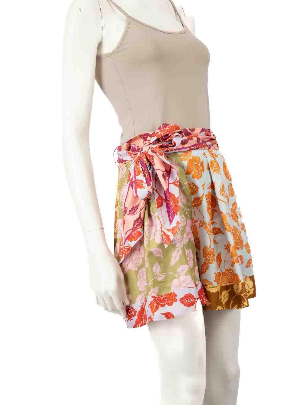 CONDITION is Very good. Minimal wear to shorts is evident. Minimal discoloured mark to front left leg. A tiny pull thread is seen to the front right leg hem on this used Zimmermann designer resale item.
 
 
 
 Details
 
 
 Model: The Lovestruck
 
