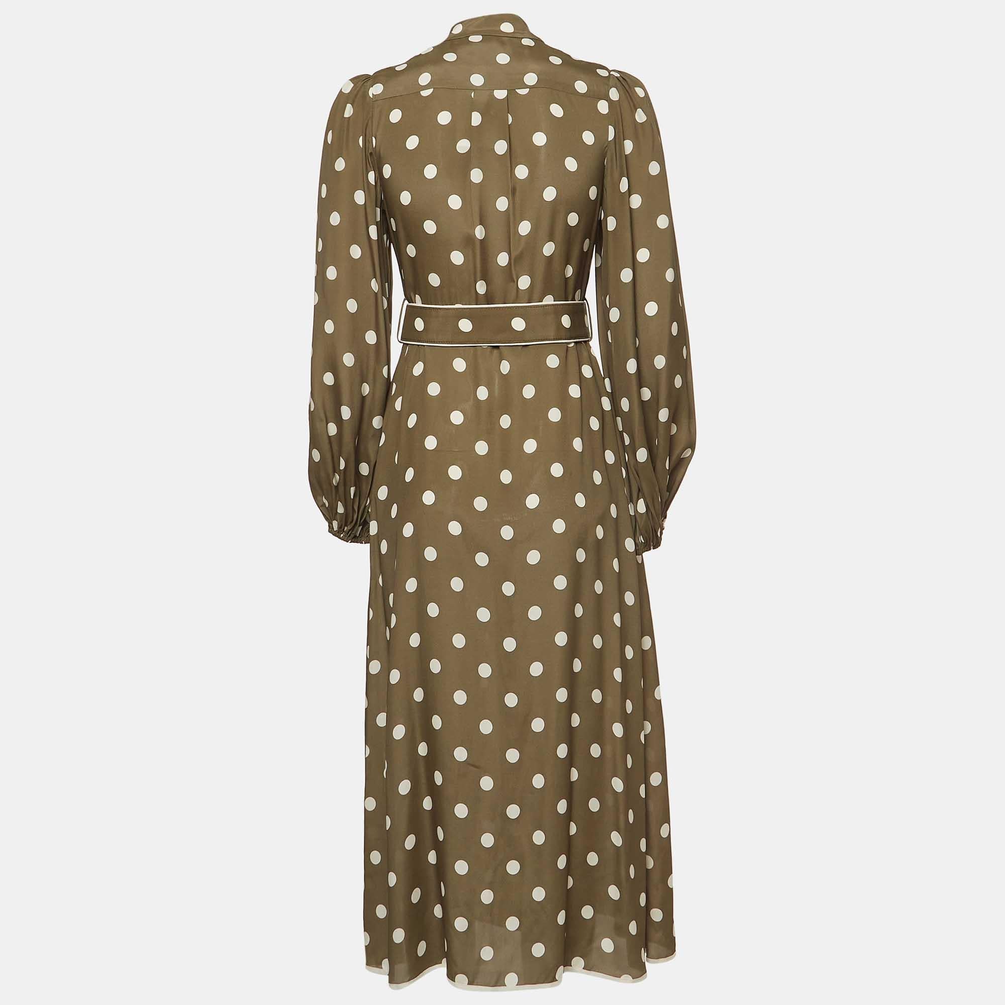Exhibit a stylish look by wearing this authentic Zimmermann dress. Tailored using a silk blend, this dress has a chic silhouette for a framing fit. Style the creation with chic accessories and pumps.

