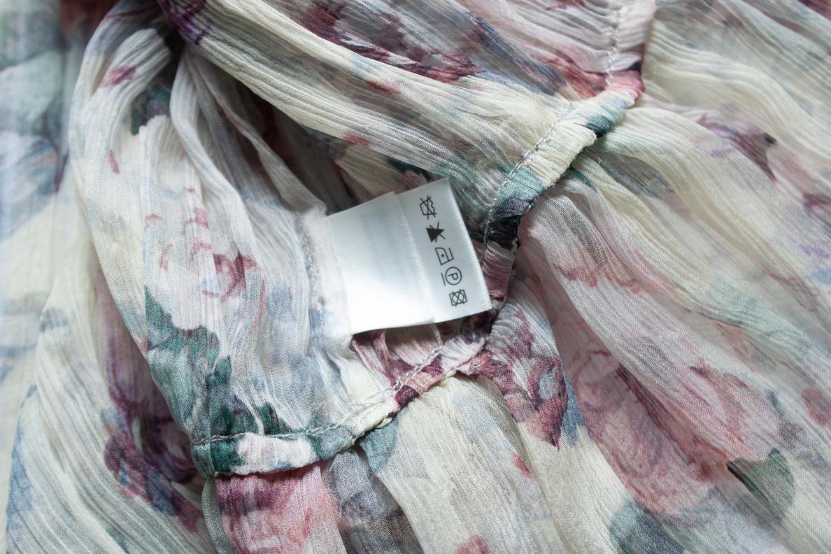 Zimmermann, maxivestido de volantes florales Jasper en tonos pastel en venta 1