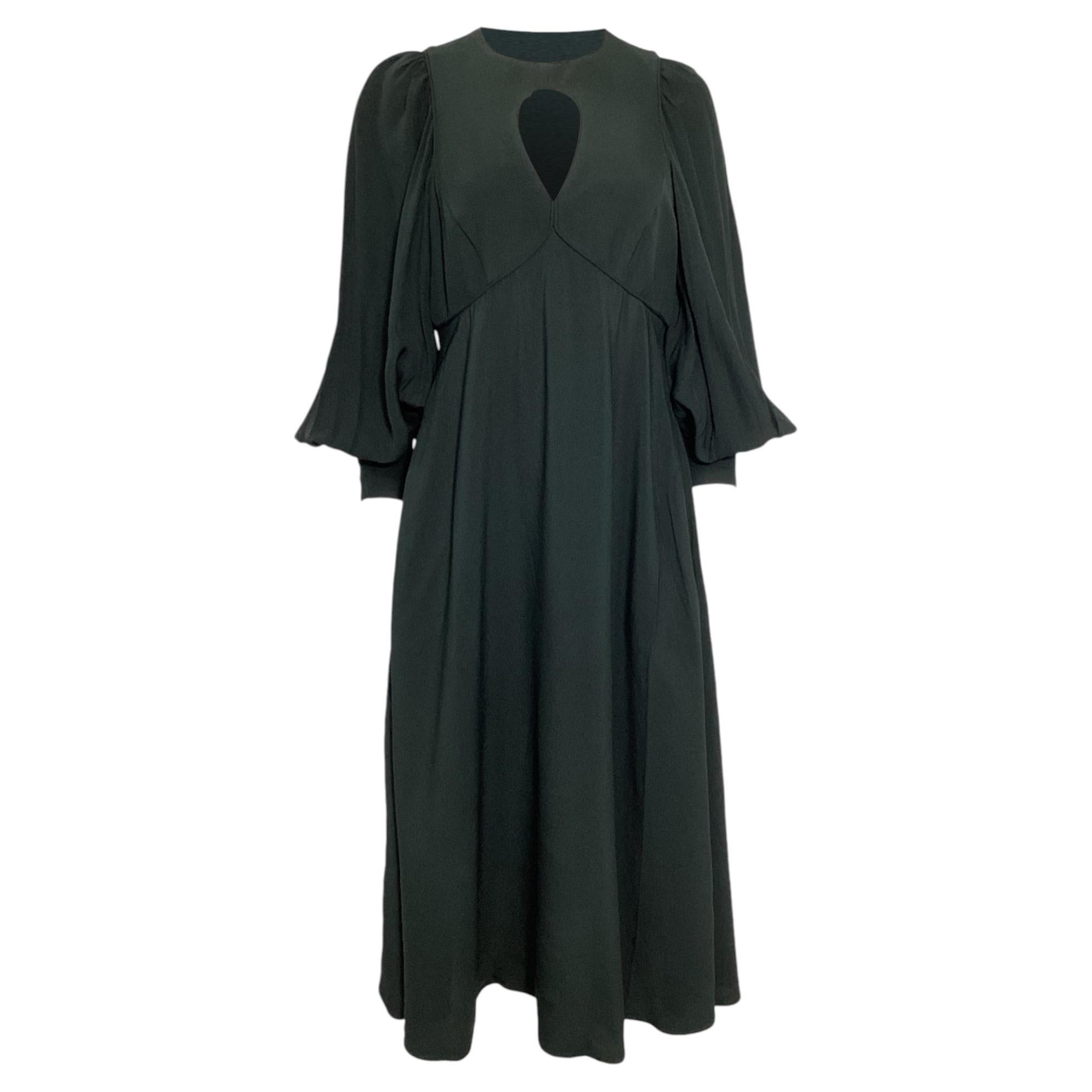 What is a midi dress style?