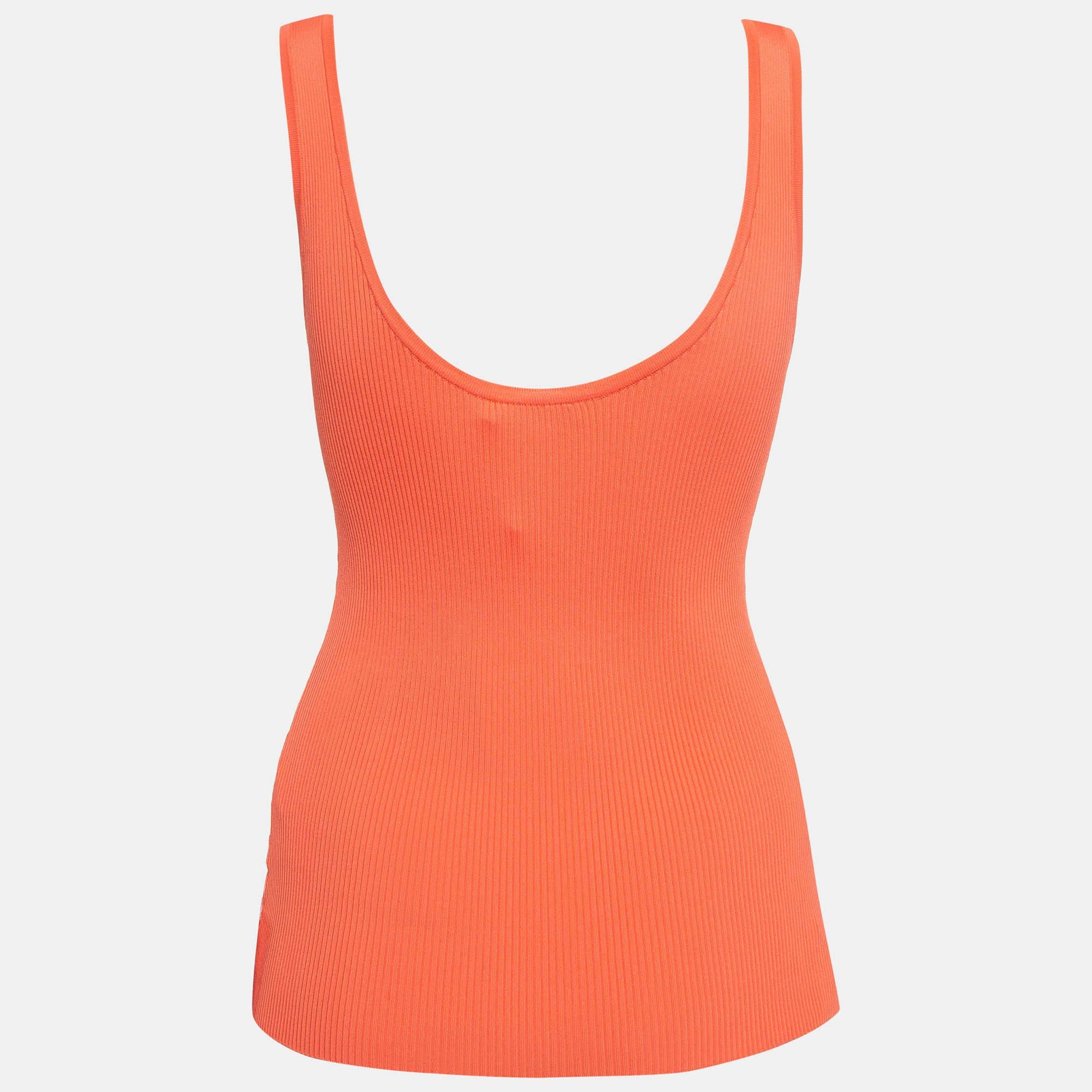 Realizzato in morbida maglia a coste  La canotta Zimmermann arancione con scollo a pallina dona un tocco vivace al tuo guardaroba. Grazie alla sua vestibilità slim e al suo design versatile, il tuo modello è molto versatile.  si abbina senza sforzo