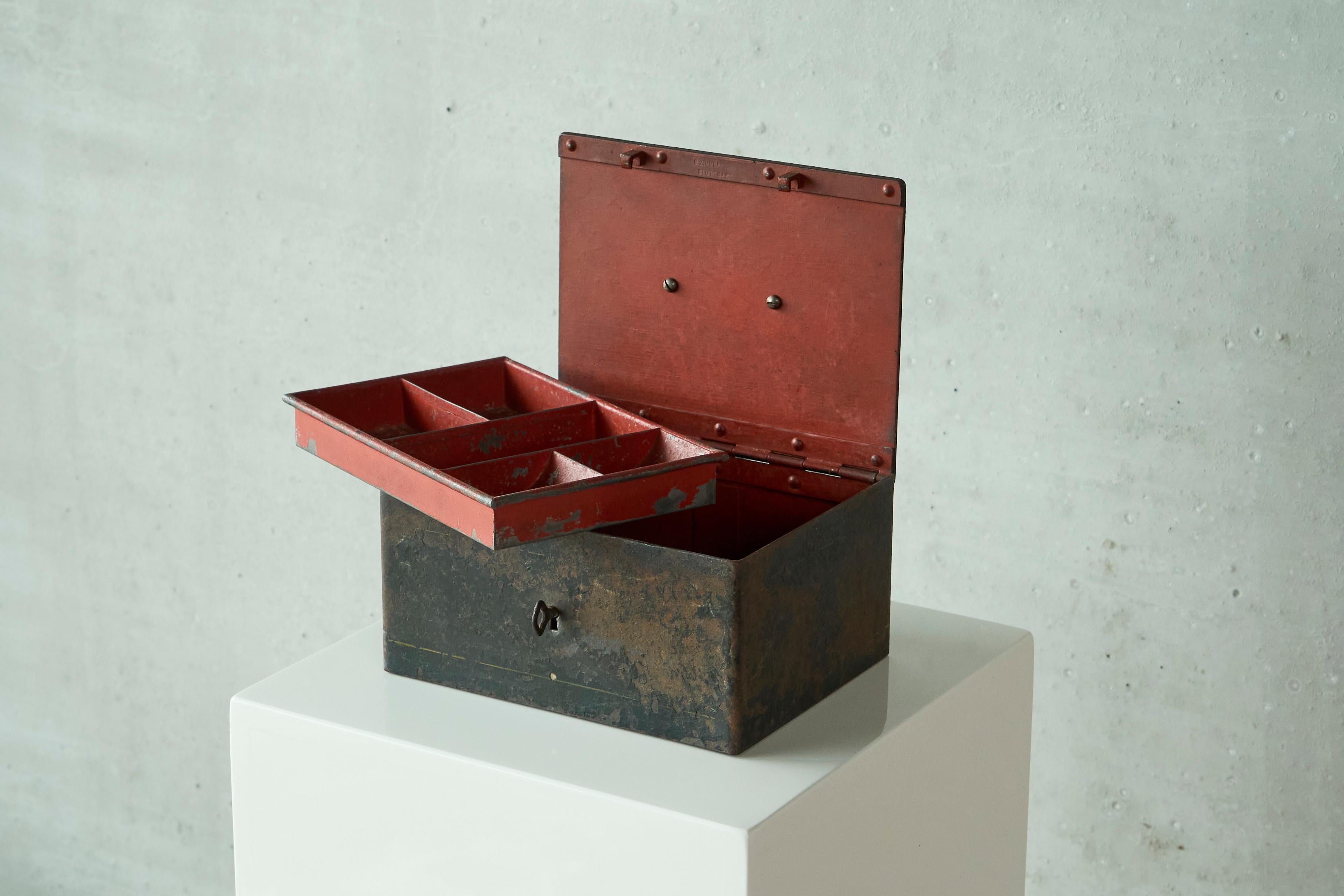Zimmermann Stuttgart Iron Box in Patinated Metal 1930s For Sale 2