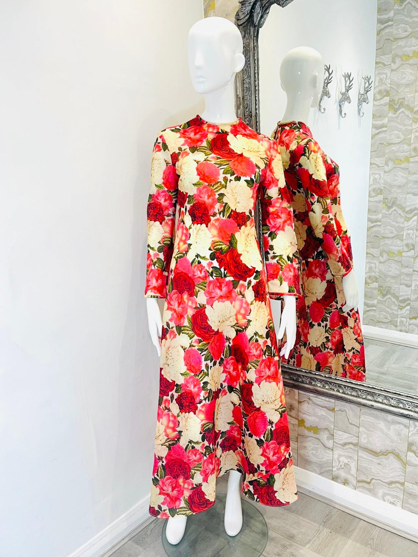 Zimmermann Floral Silk Maxi Dress

Current Season - Wonderlust floral gown. Round neck, bell long sleeves.

Rrp £1,500.

Size - 1

Condition - Excellent

Composition - Silk (No label but corresponds)