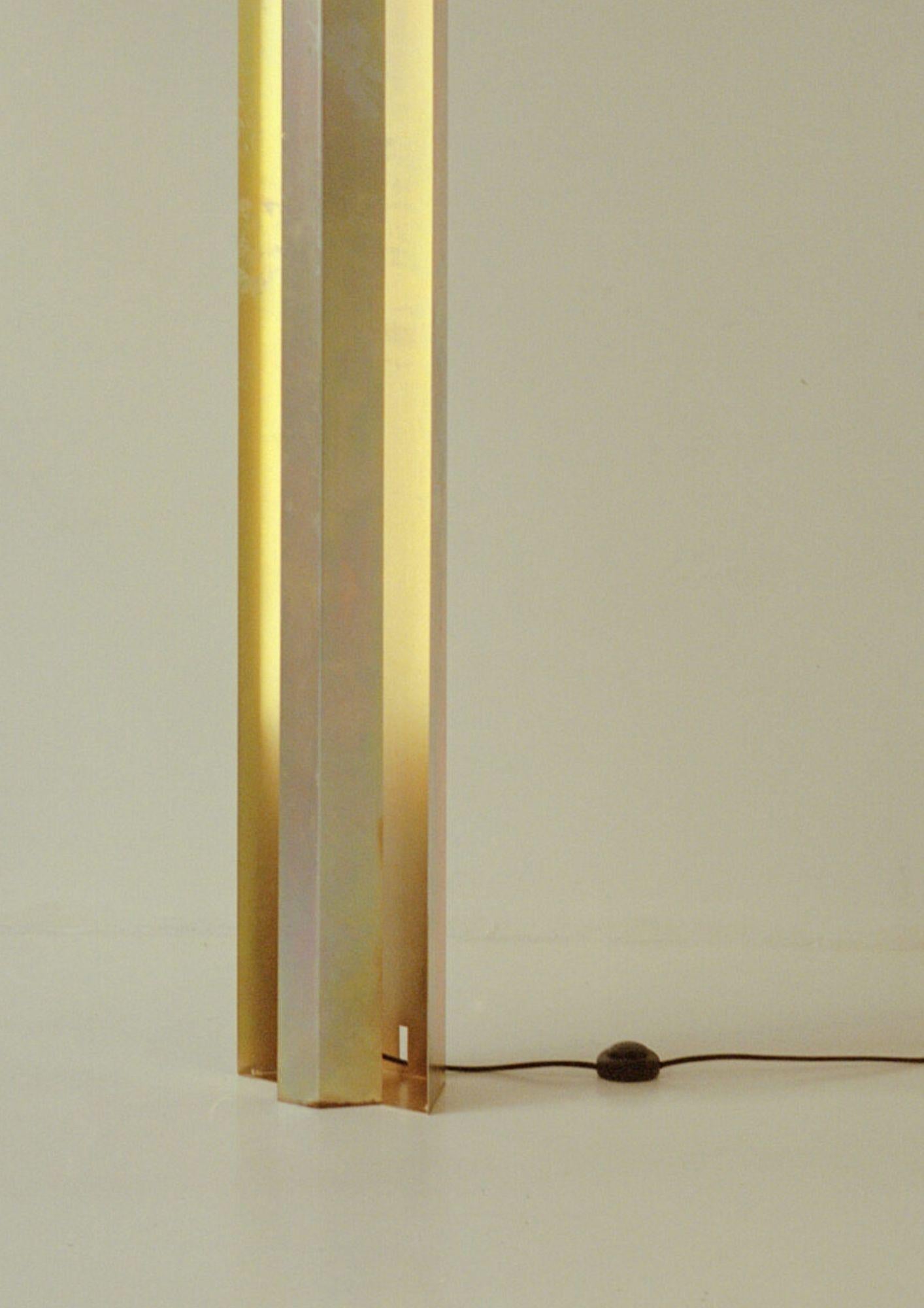 Zinc Floor Lamp Tall by Rafael Triboli In New Condition For Sale In São Paulo, BR