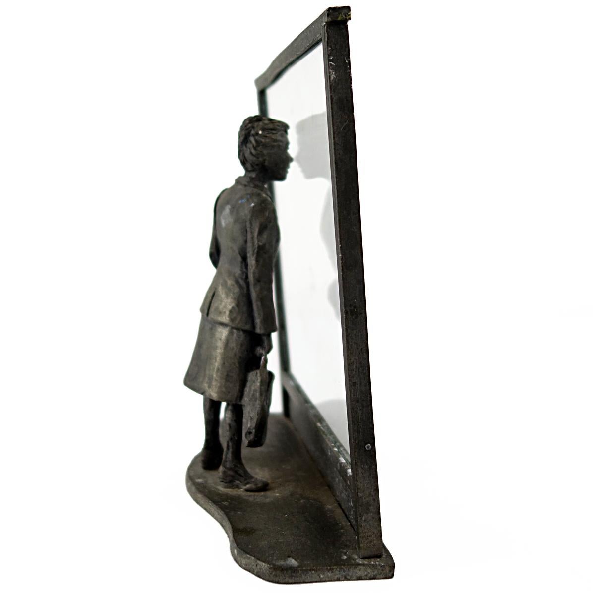 Zinc Statue of a Flemish Lady Who is Window Shopping at UNIC Supermarket In Good Condition For Sale In Doornspijk, NL