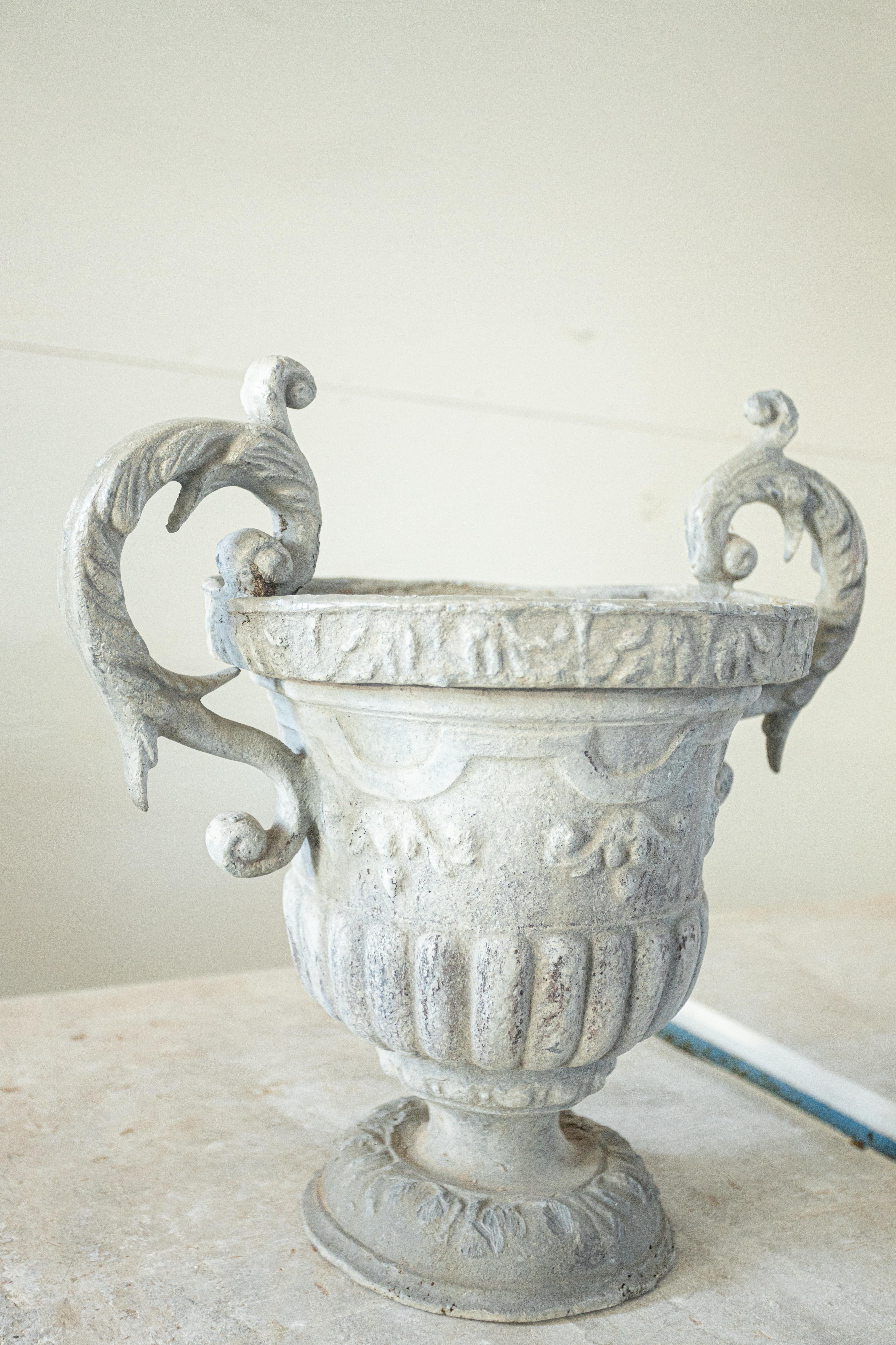 Directoire Urnes en zinc en vente