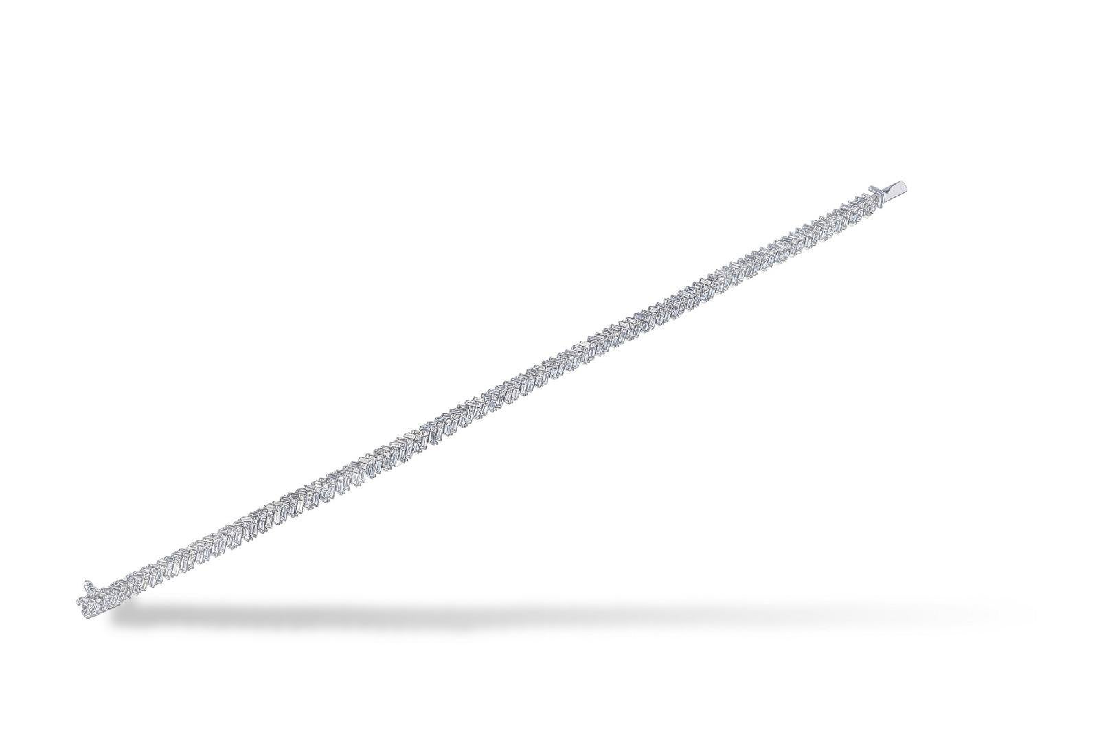 Artisan Zipper diamond tennis bracelet in 18kt white gold For Sale