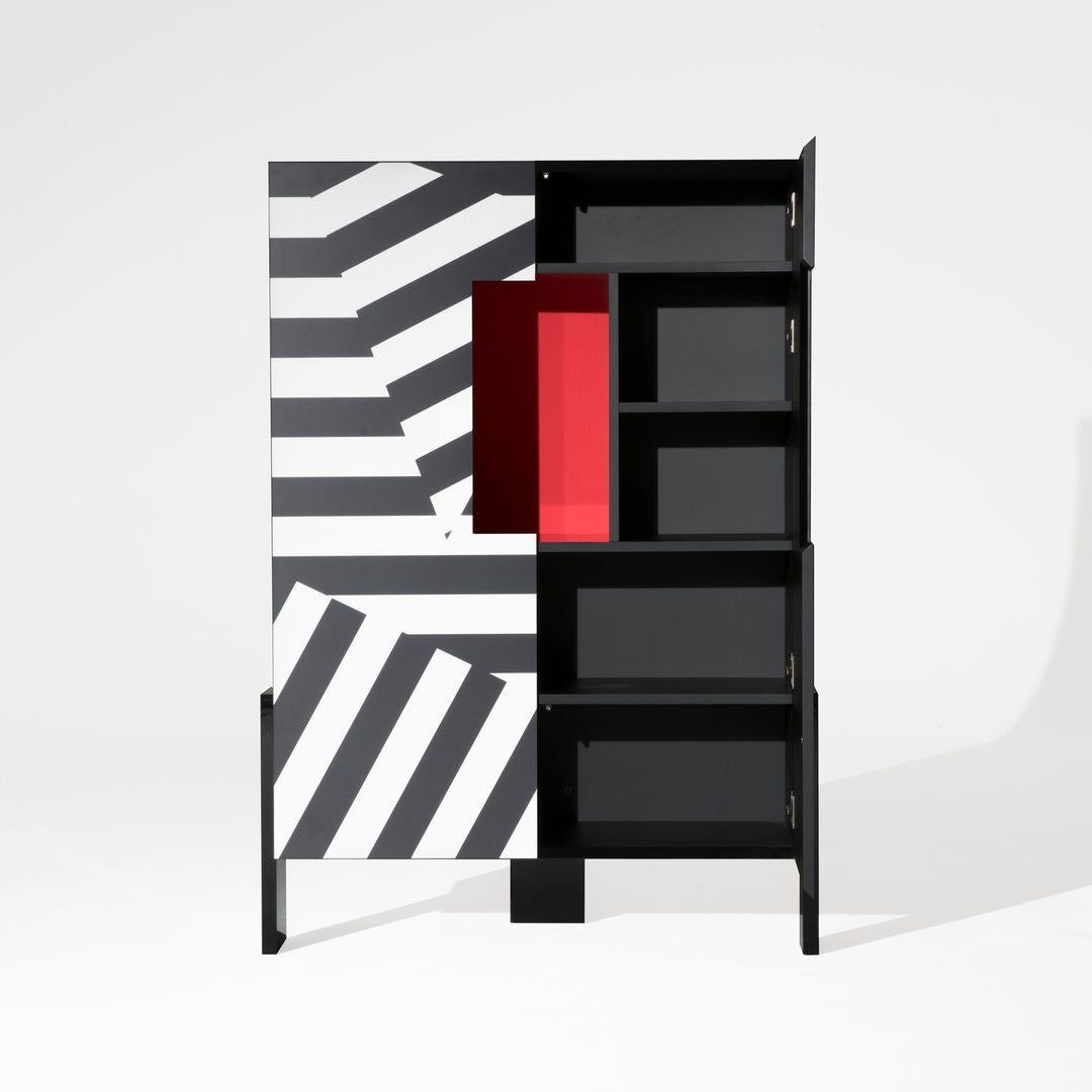 What could the design of a storage cabinet be like today? This is the question DriadeLab, Driade’s observatory on contemporary lifestyles, asked itself when it started to research into this project. The result was Ziqqurat:a cabinet made up of