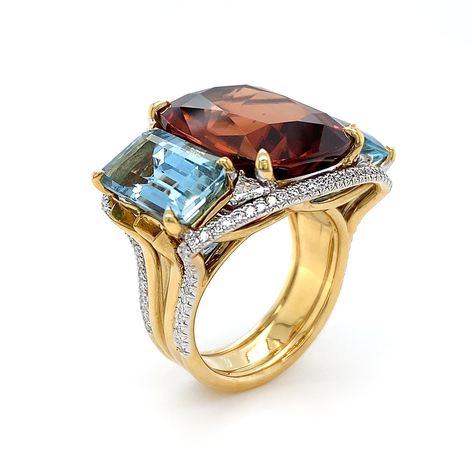 18K Yellow Gold Orange Zircon, Aquamarine and Diamond Ring In New Condition For Sale In New York, NY