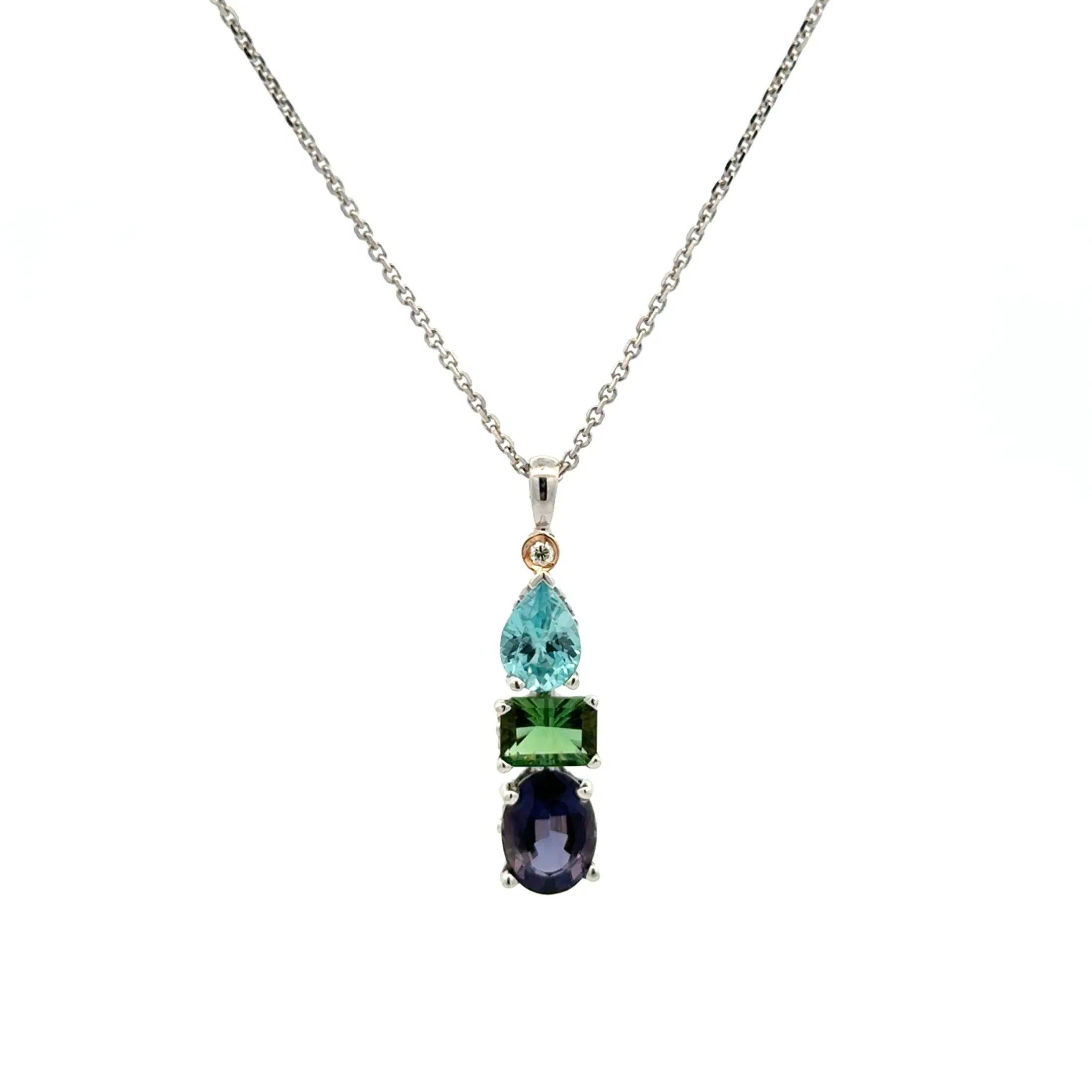 Moderniste Collier pendentif vintage en zircon, tourmaline verte, iolite et diamant en vente