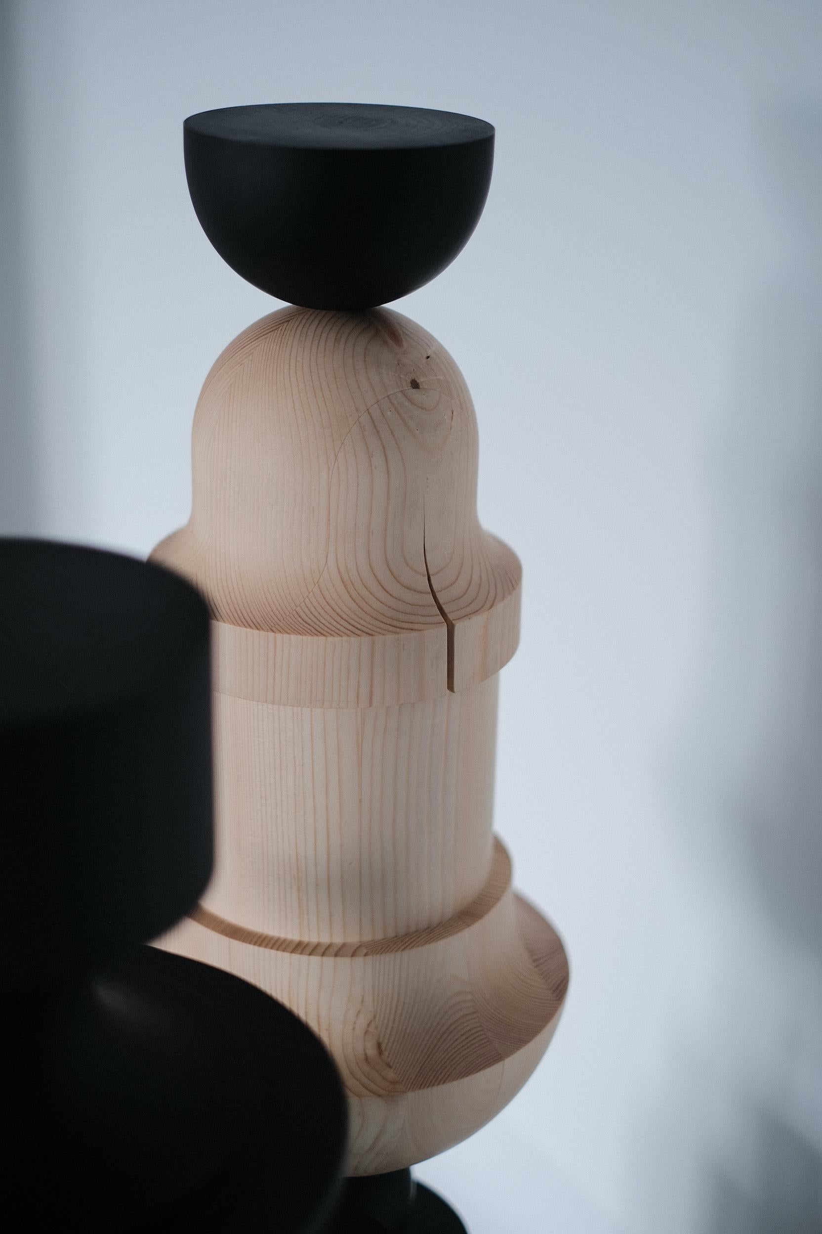 Close to Heart 2 - Escultura de madera de Zlata Kornilova en venta 3