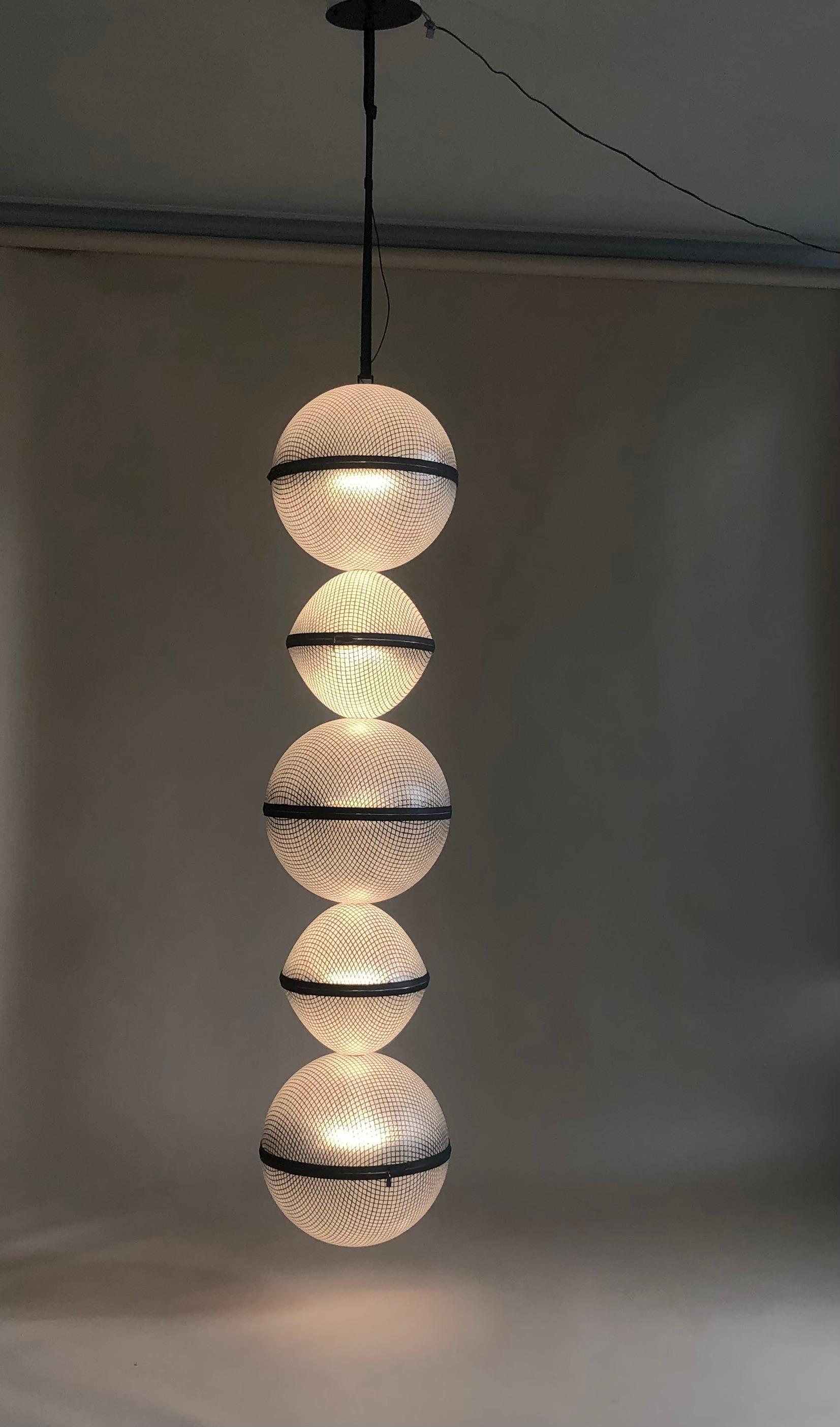 ZM5532 Lampada scultura di Coralie Beauchamp In condizioni Nuovo in vendita a Geneve, CH
