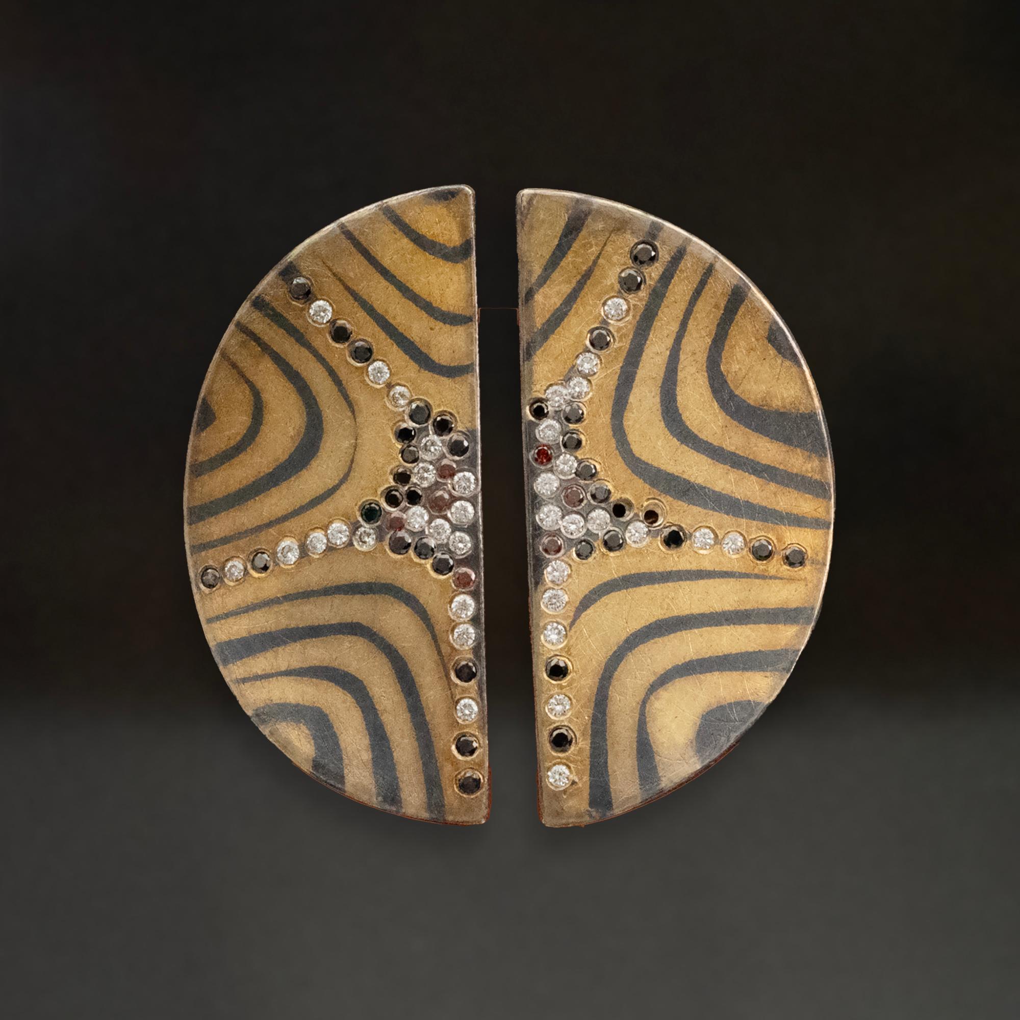 Artista Orecchini a clip Zobel con diamante, argento e oro, mezza luna in vendita