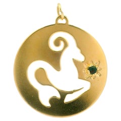 Zodiac 14k Yellow Gold Bloodstone Cabchon Aries Medallion Cut Out Charm Pendant