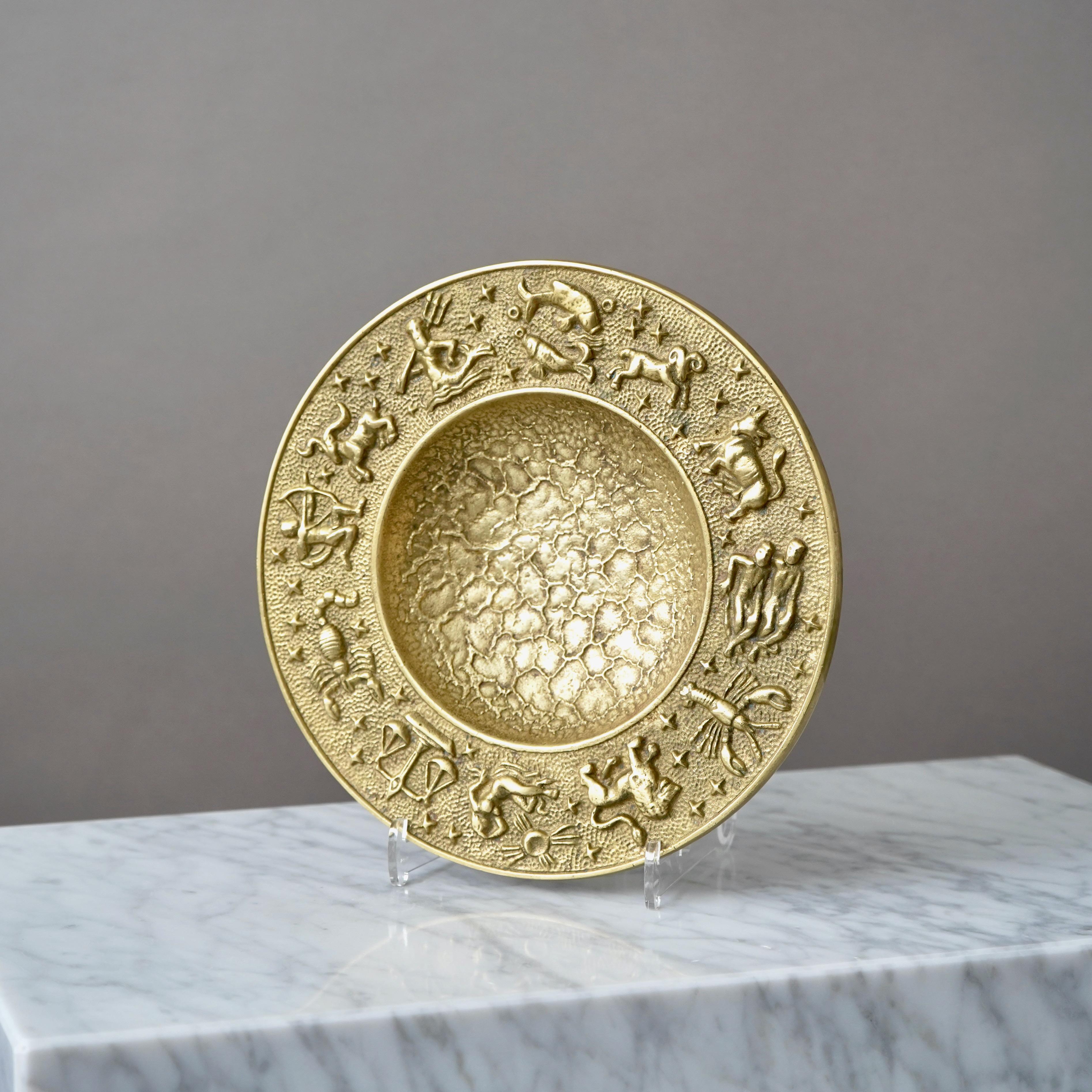 Zodiac Art Deco Bronzeschale von Nordisk Malm, Dänemark, 1940er Jahre (Skandinavische Moderne) im Angebot