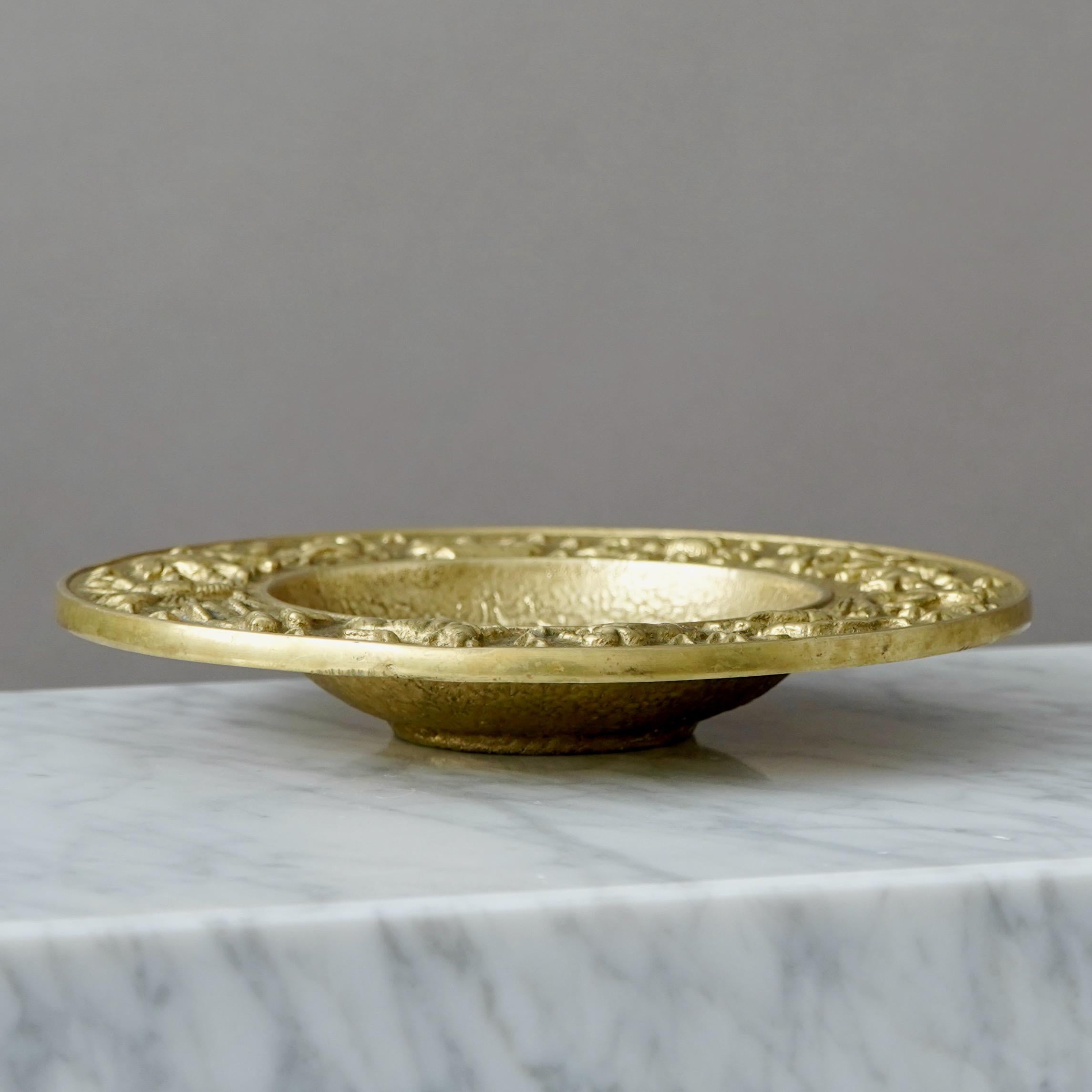 Zodiac Art Deco Bronzeschale von Nordisk Malm, Dänemark, 1940er Jahre (Gegossen) im Angebot