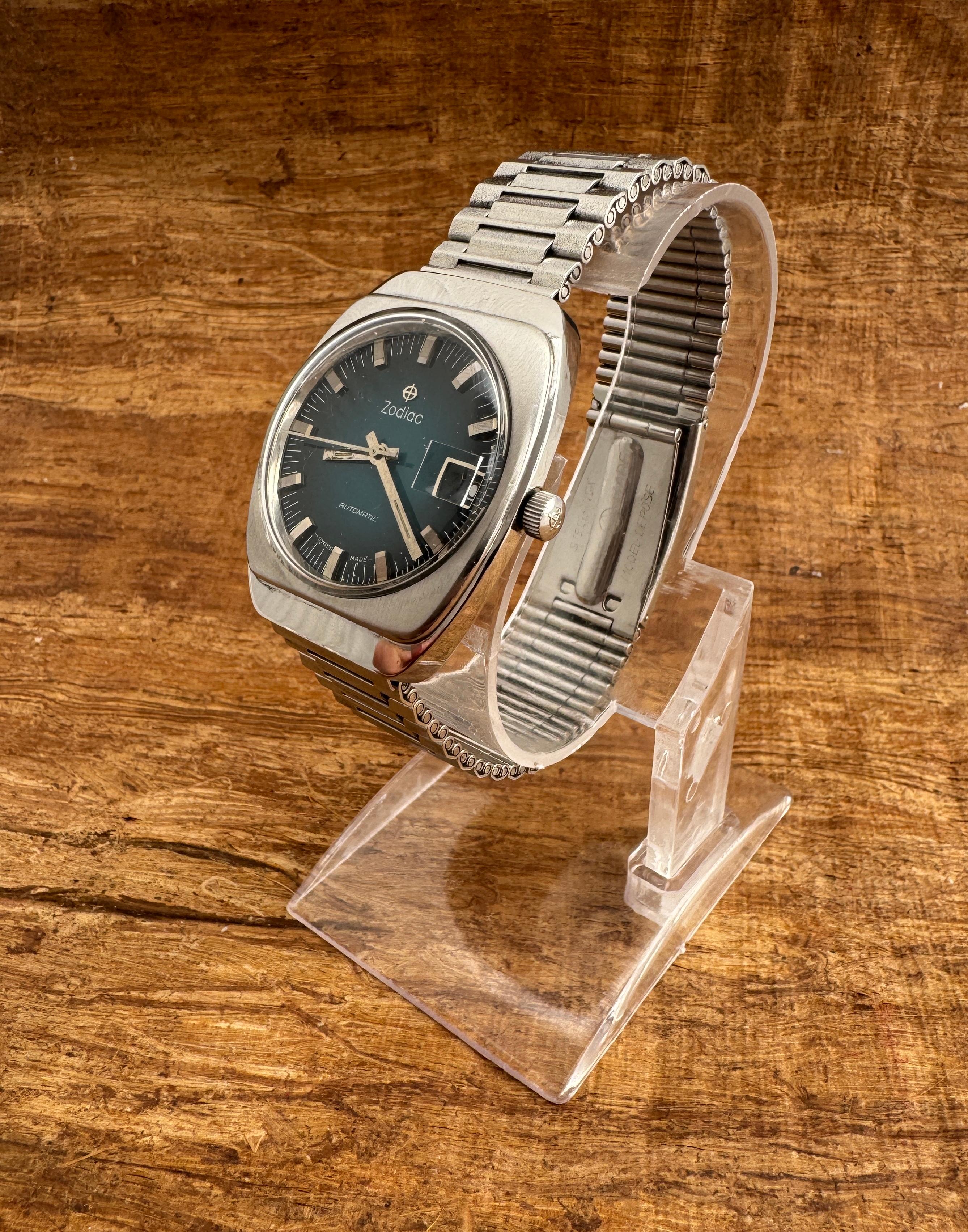 Zodiac Automatik Herrenuhr mit blauem Zifferblatt und Datum 722-913 Vintage By im Angebot 14