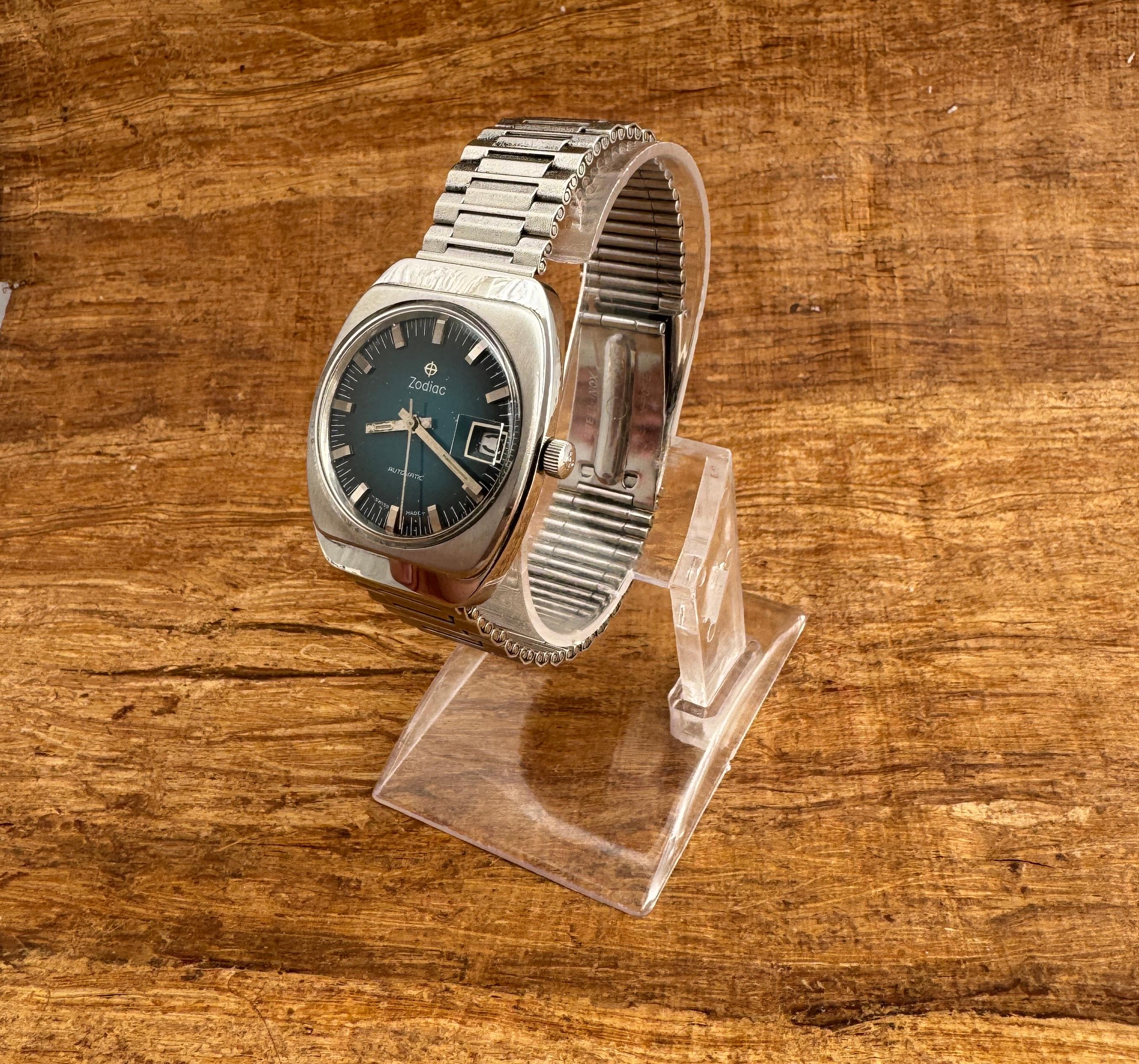 Zodiac Automatik Herrenuhr mit blauem Zifferblatt und Datum 722-913 Vintage By im Angebot 1