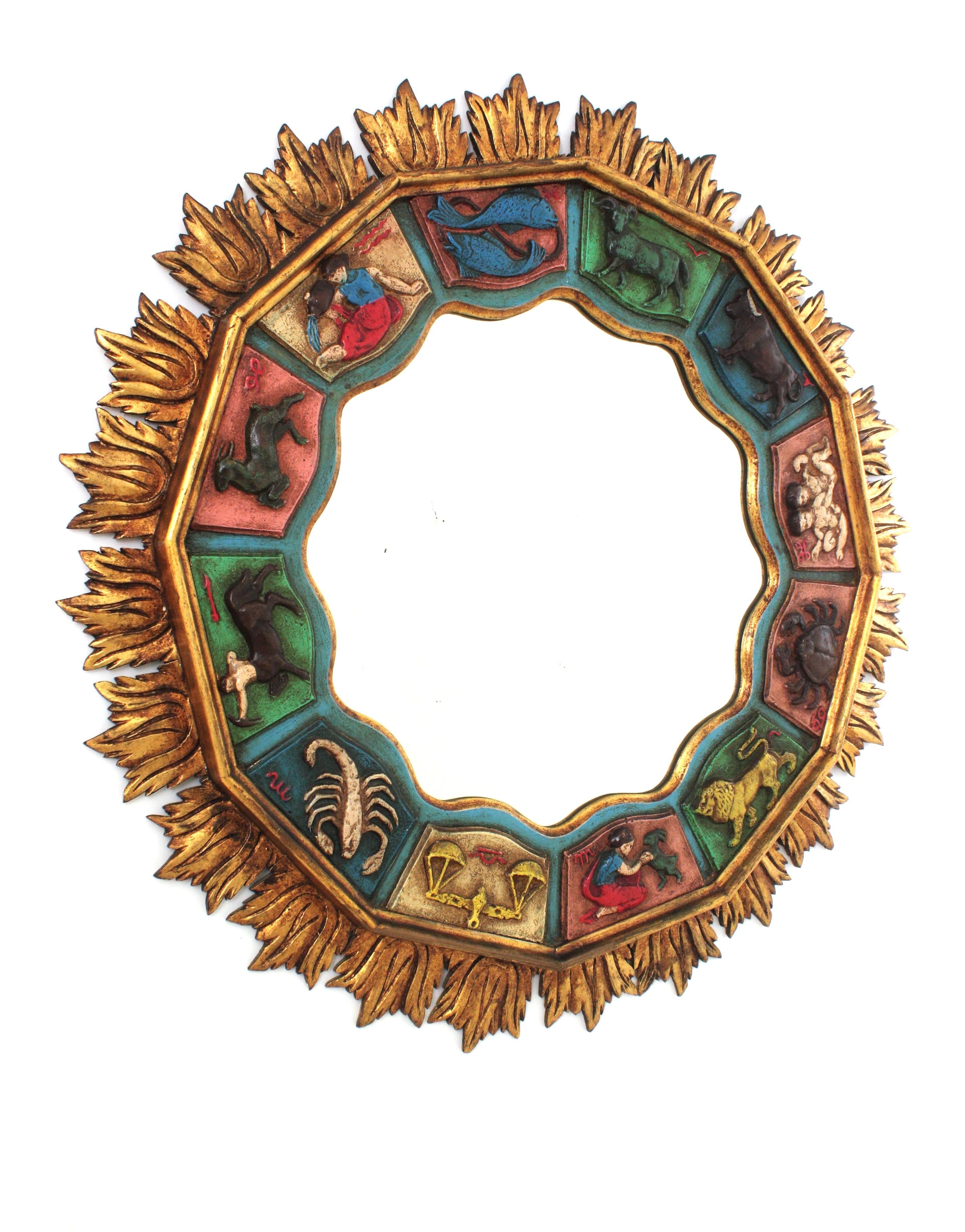Zodiac Giltwood XL Sonnenschliff-Spiegel mit polychromem Rahmen, Spanien 1950 (Moderne der Mitte des Jahrhunderts) im Angebot