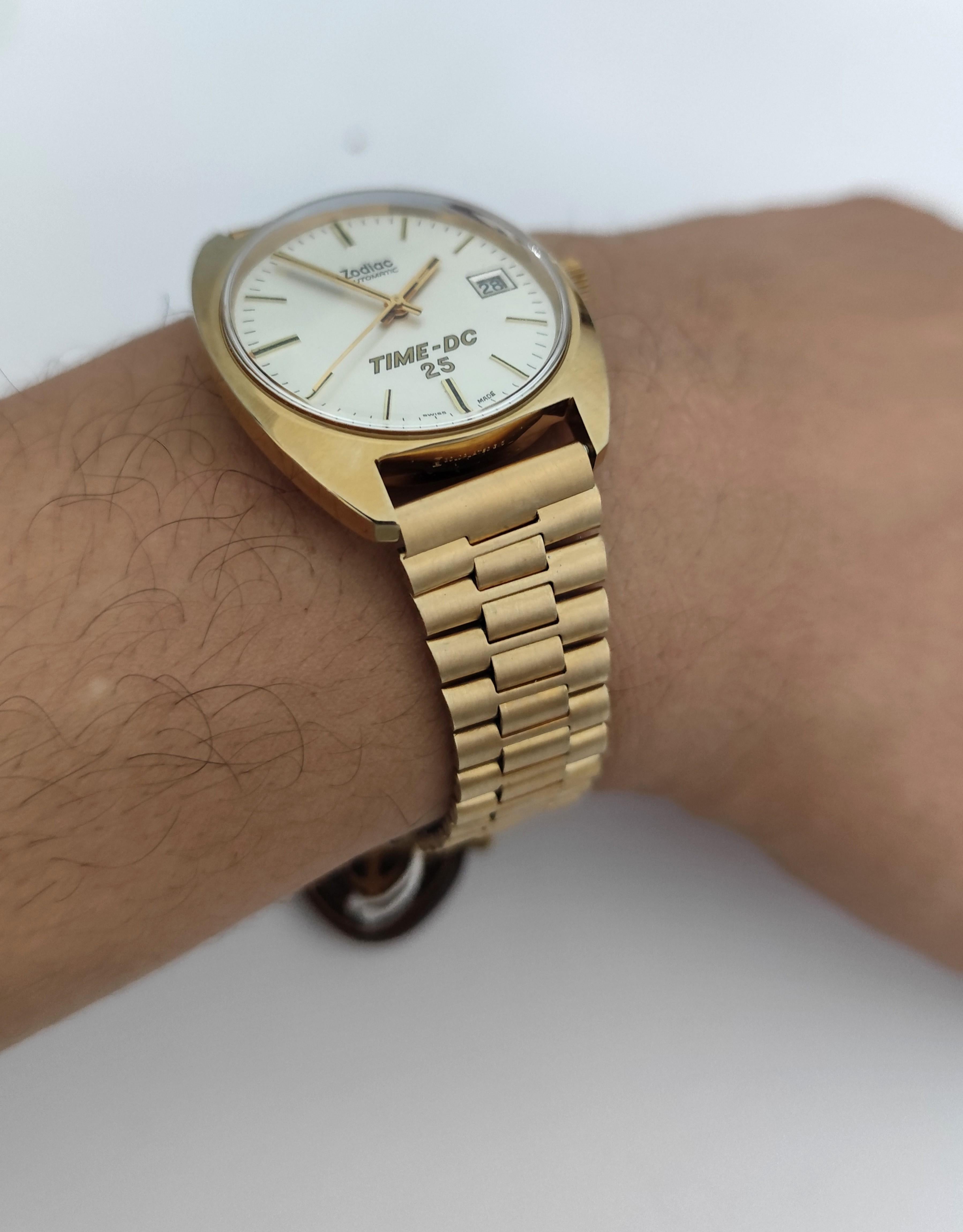 Men's NOS ZODIAC TIME-DC 25 DATE Automatic REF.723.101 Watch  In Original Box For Sale